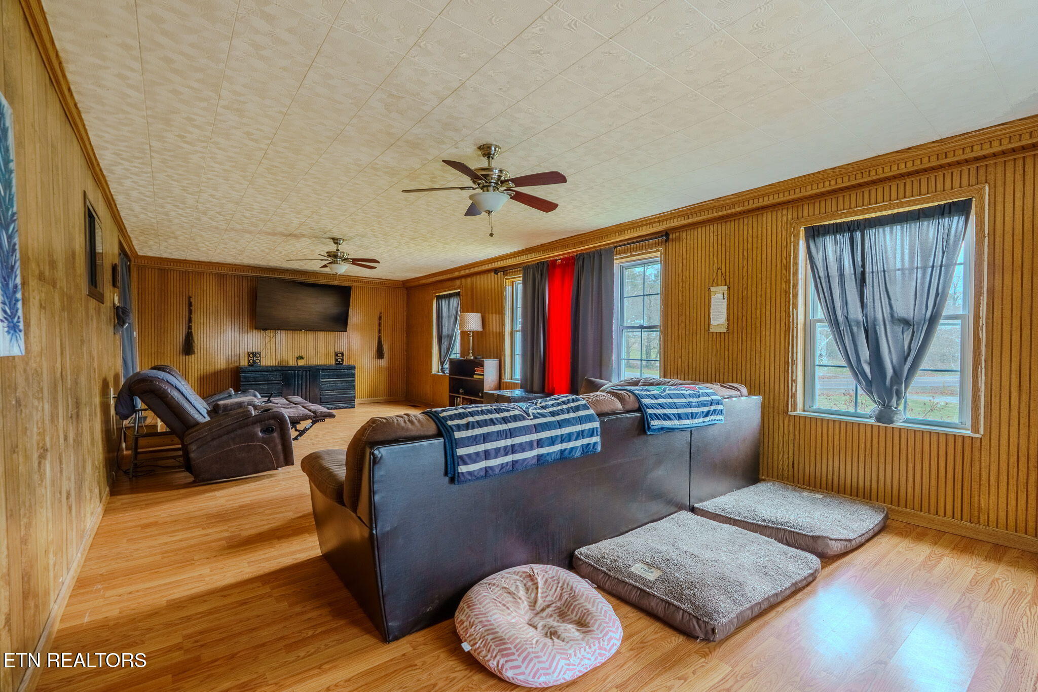 812 Marlow Circle Clinton TN 37716