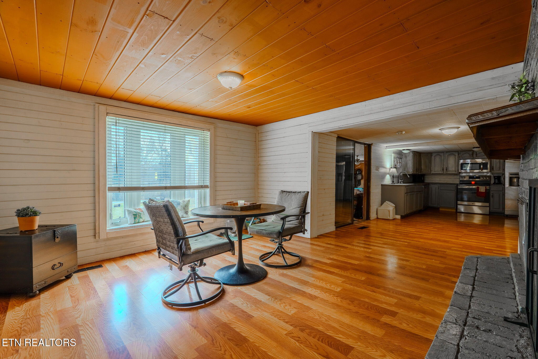 812 Marlow Circle Clinton TN 37716