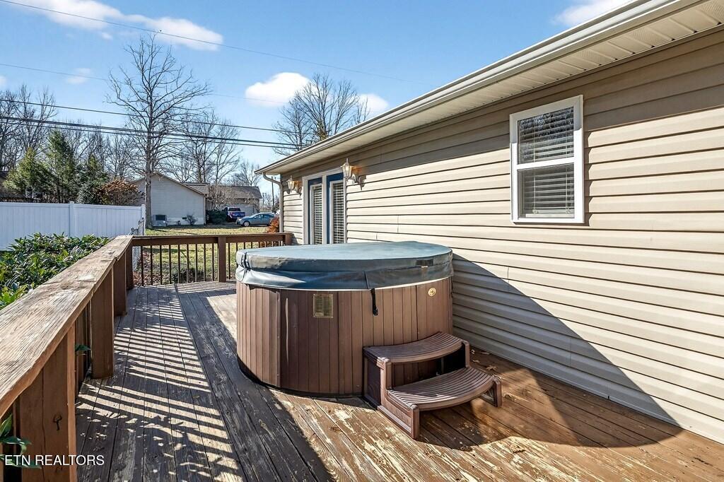 477 Lincolnshire Drive Crossville TN 38555