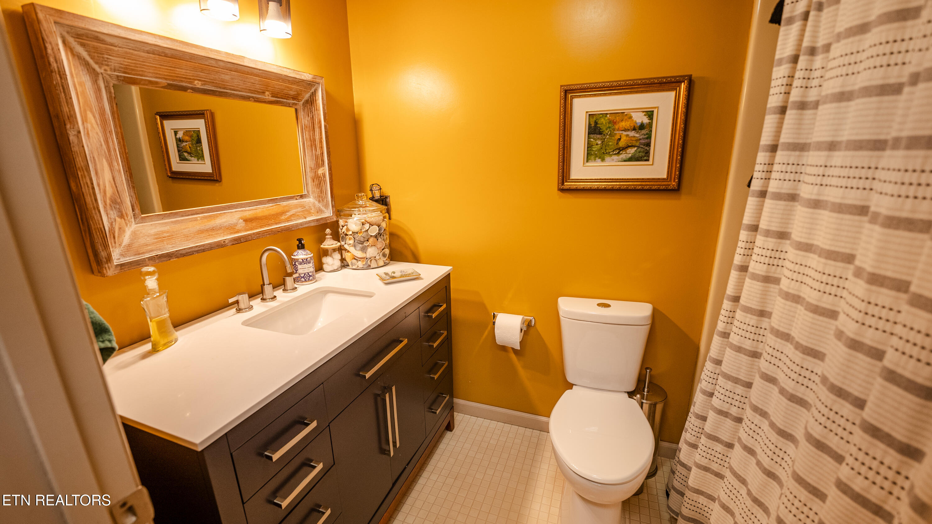 4242 Pearl Valley Road Sevierville TN 37876