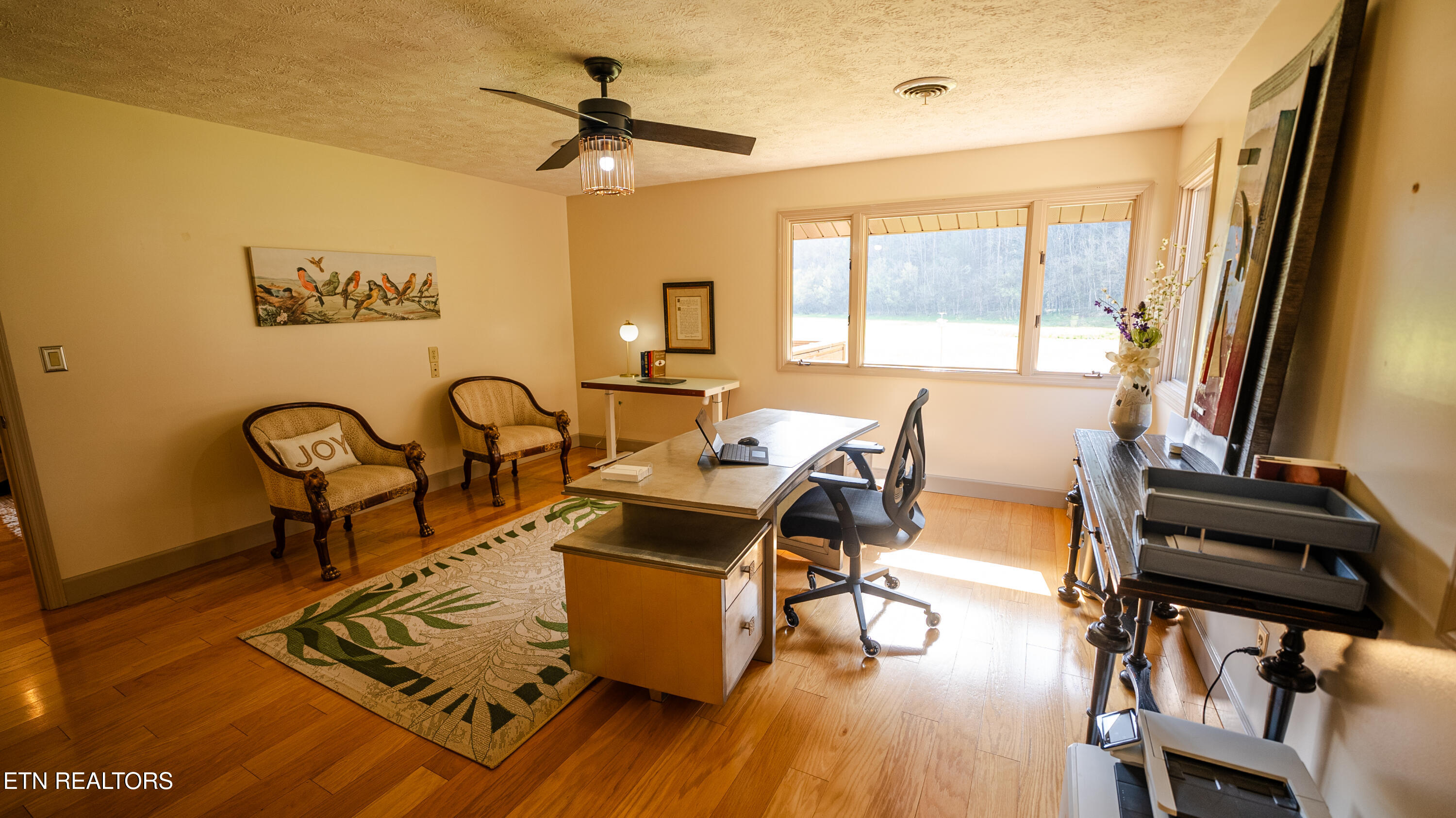 4242 Pearl Valley Road Sevierville TN 37876