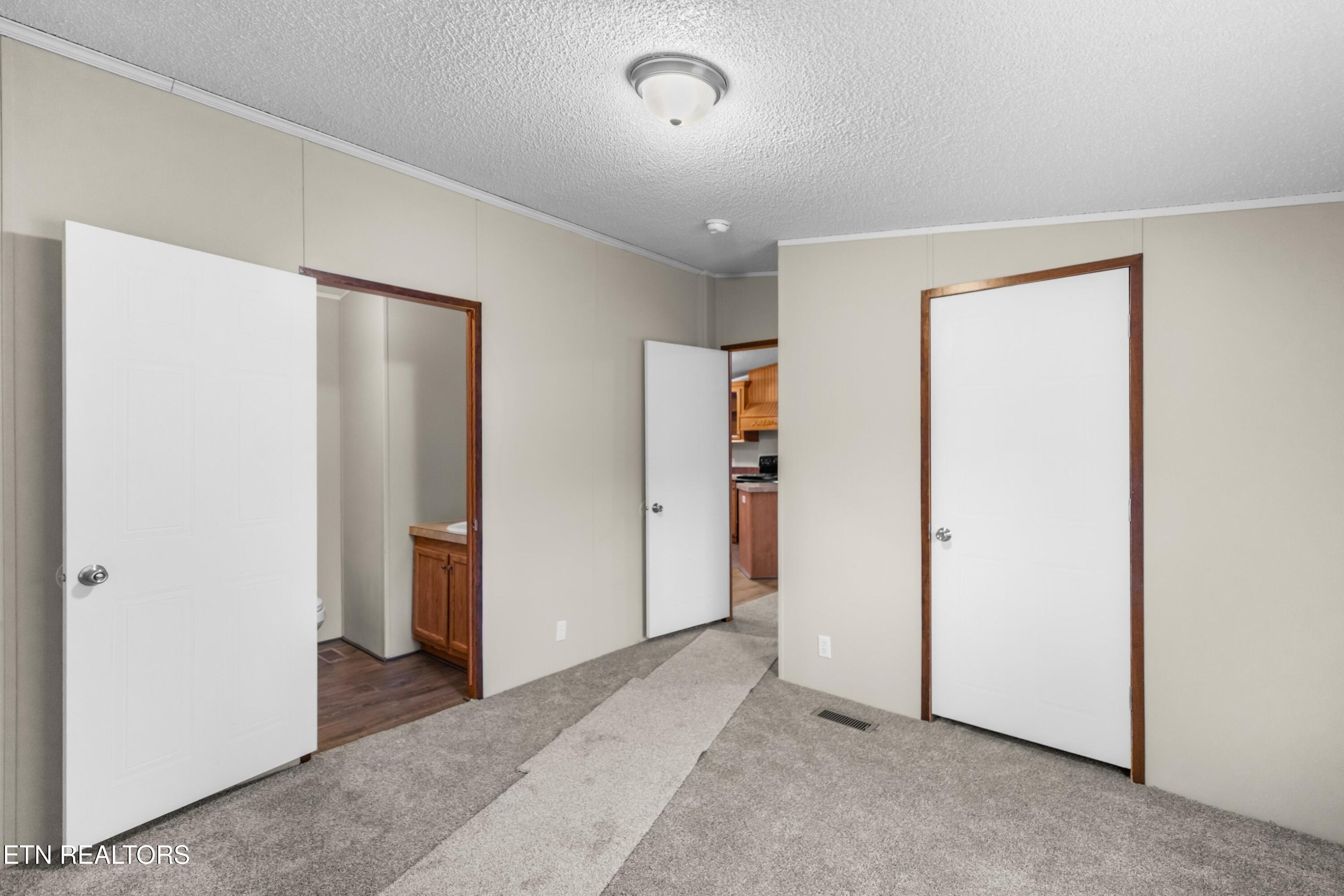 323 Oak Grove Lane Sharps Chapel TN 37866
