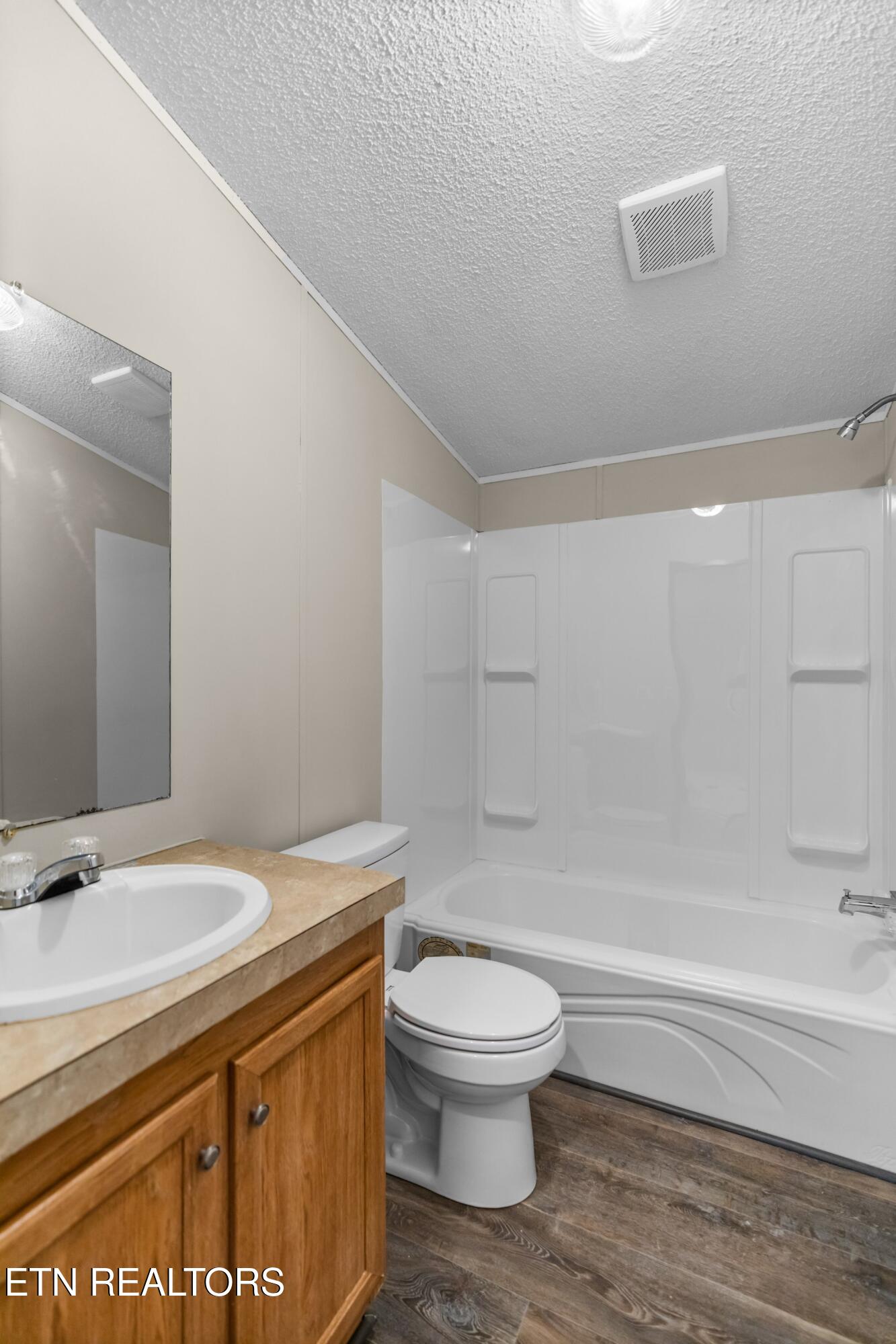 323 Oak Grove Lane Sharps Chapel TN 37866