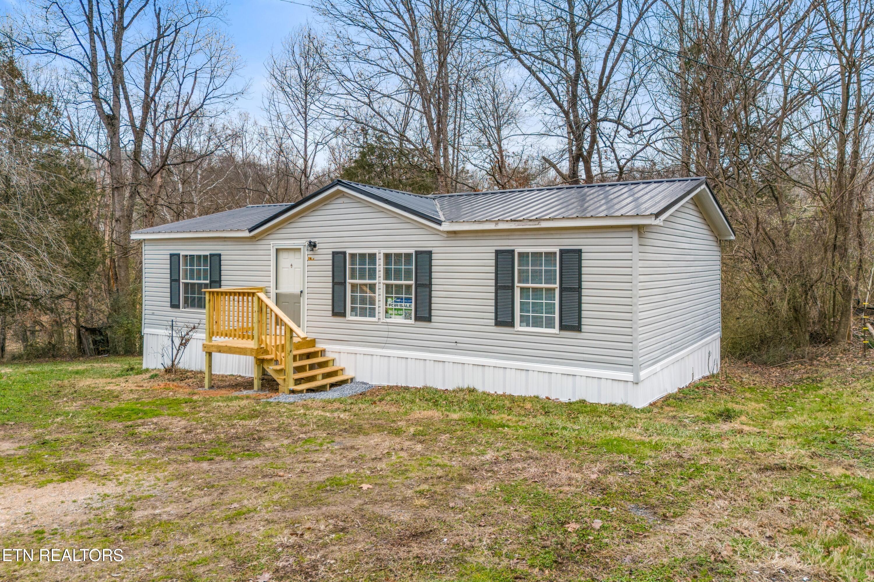 323 Oak Grove Lane Sharps Chapel TN 37866