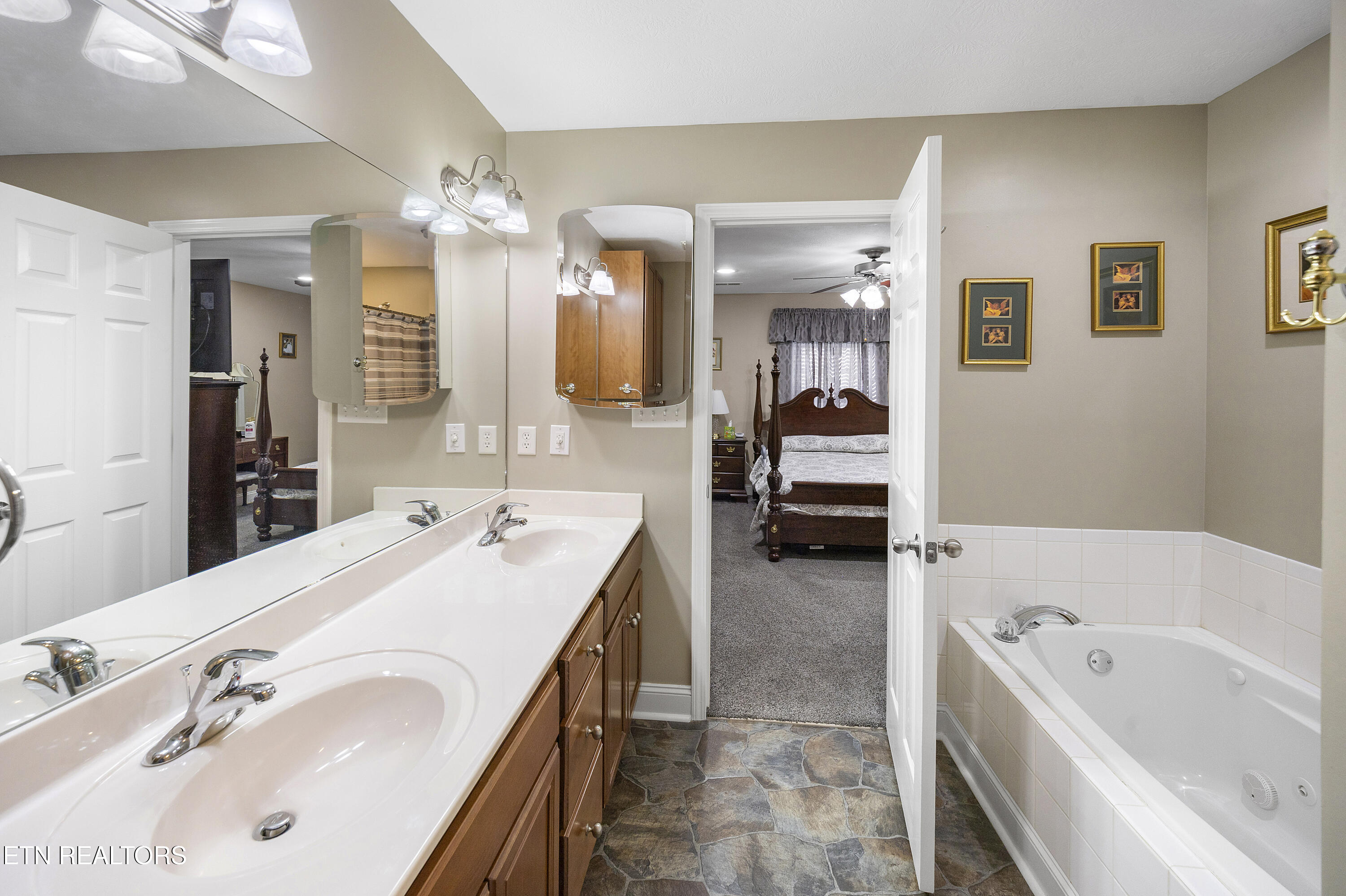 7731 Gilmore Lane Corryton TN 37721