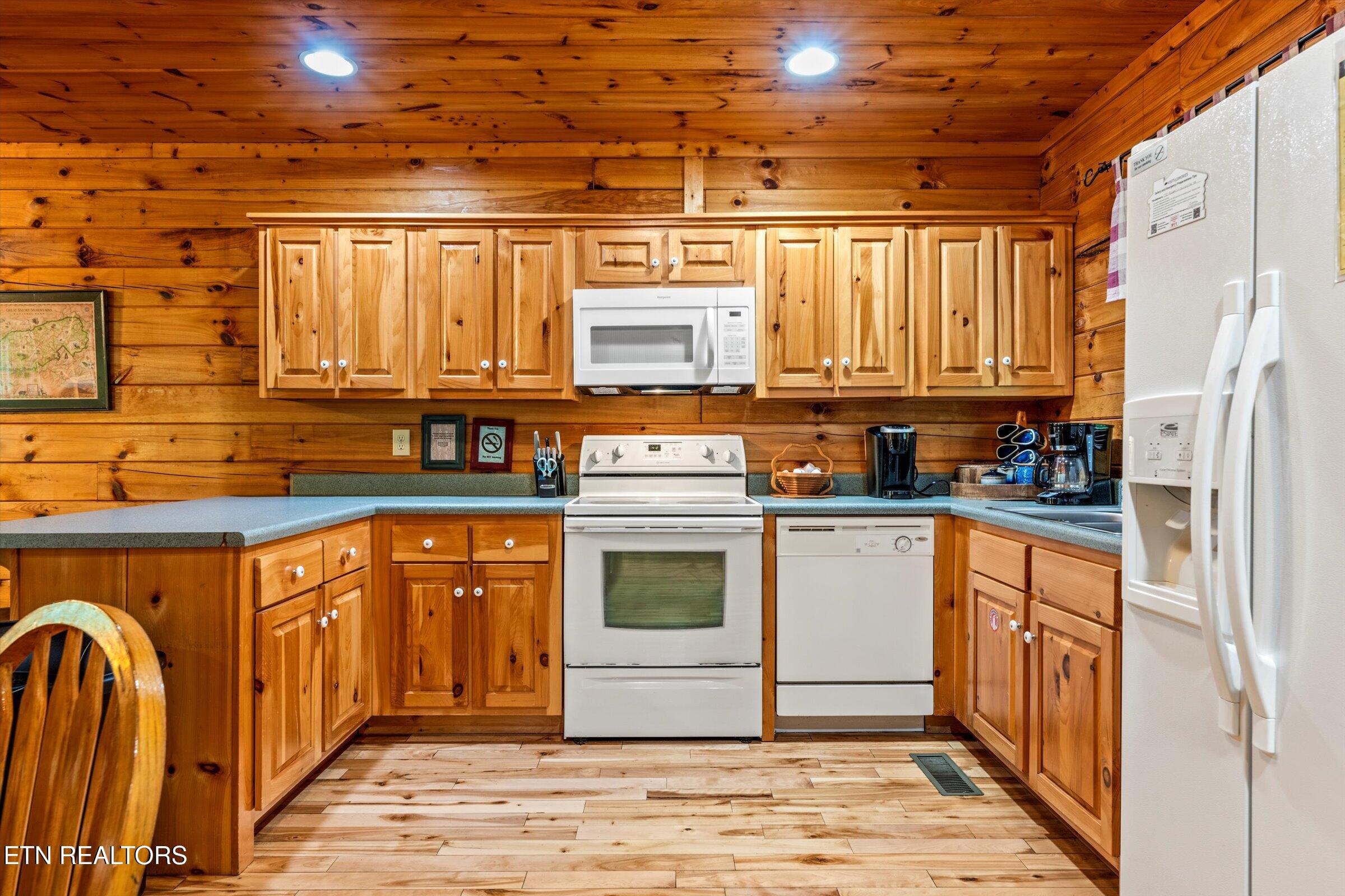 1712 Pulaski Lane Sevierville TN 37862