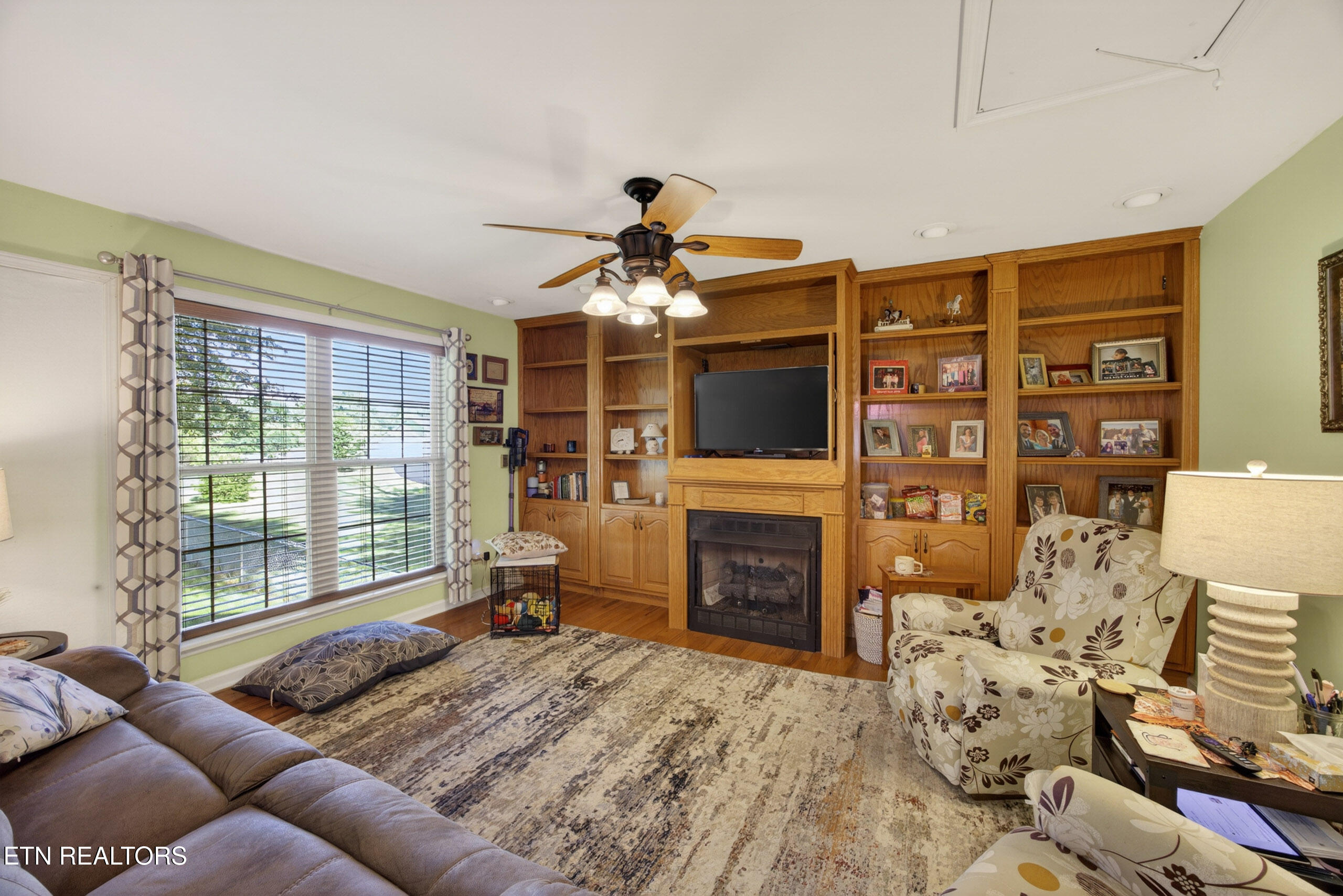 2403 N Pointe Cove Circle Cookeville TN 38506