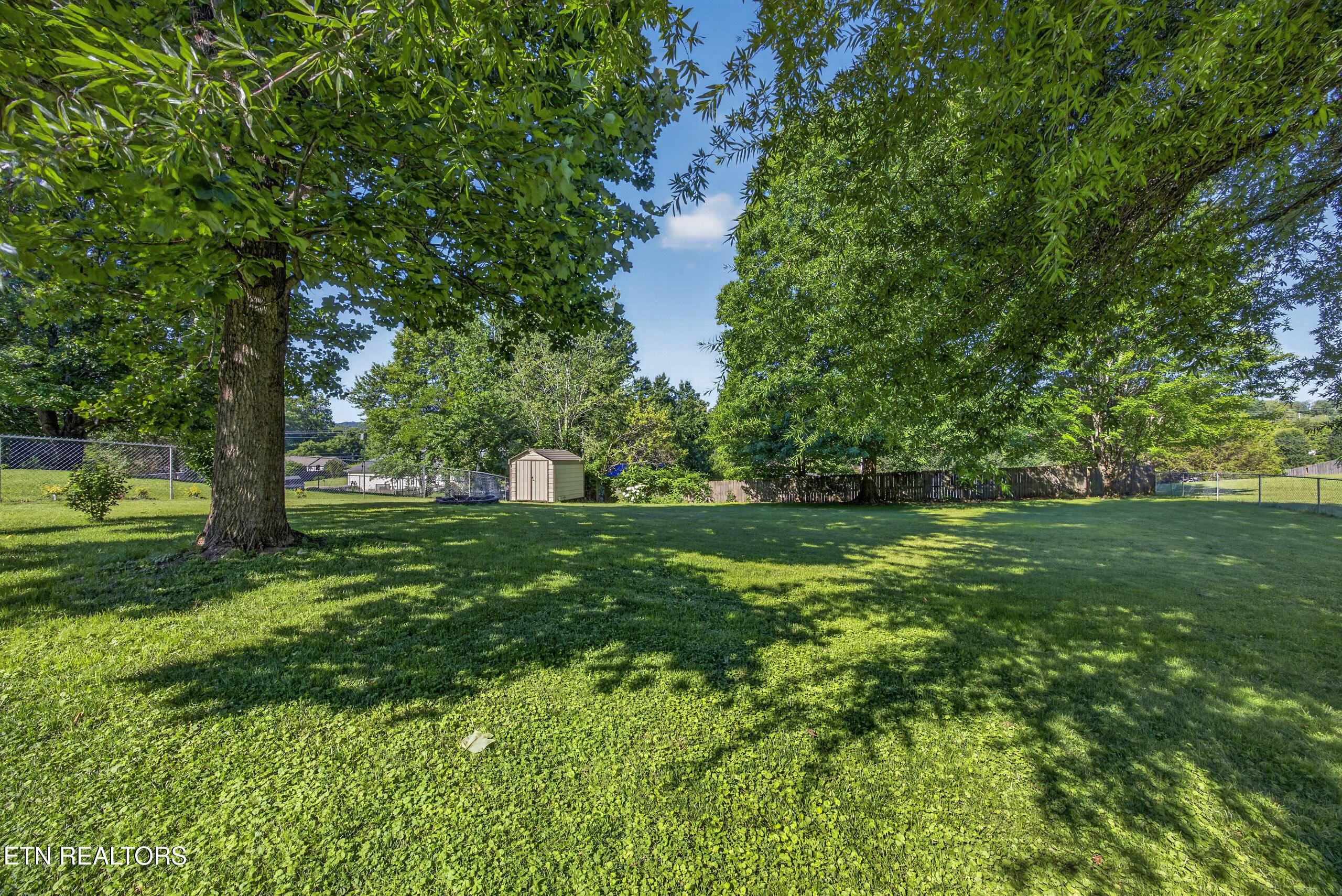 2403 N Pointe Cove Circle Cookeville TN 38506