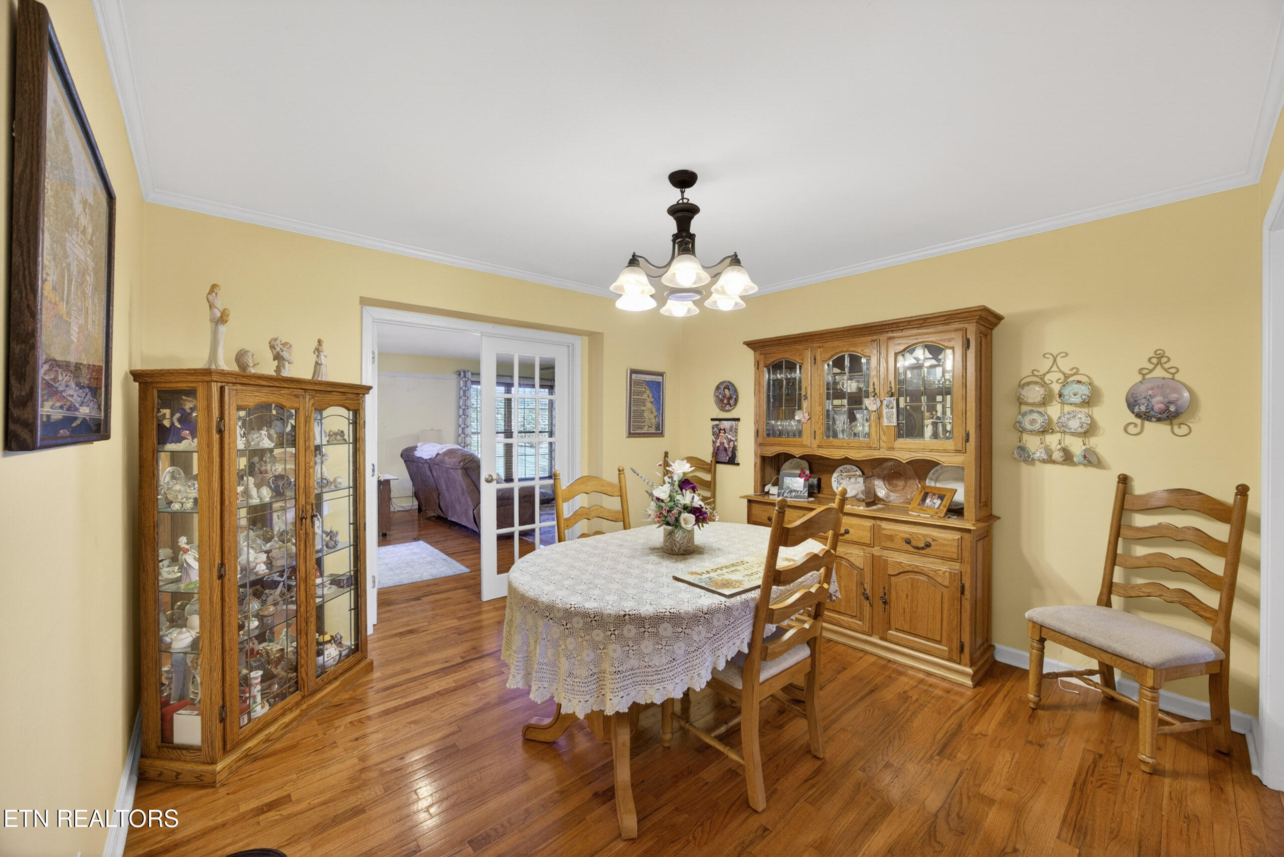 2403 N Pointe Cove Circle Cookeville TN 38506