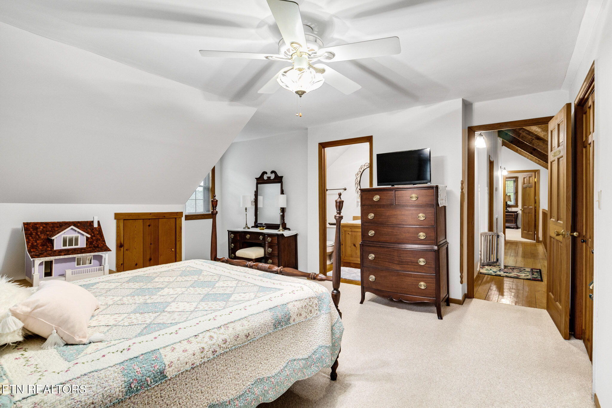 1750 Ambrose Lane Dandridge TN 37725
