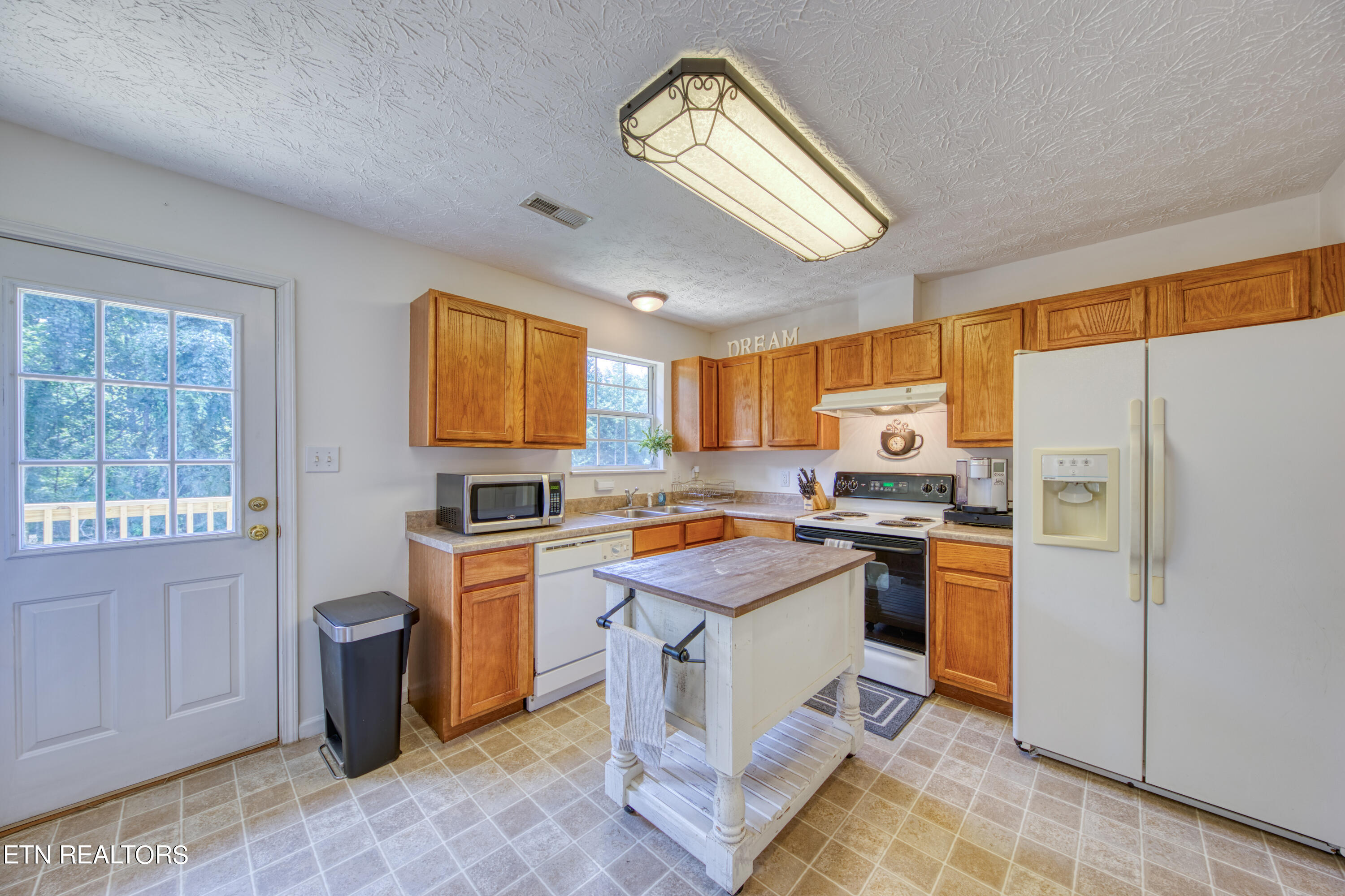 2210 Cripple Oak Lane Powell TN 37849