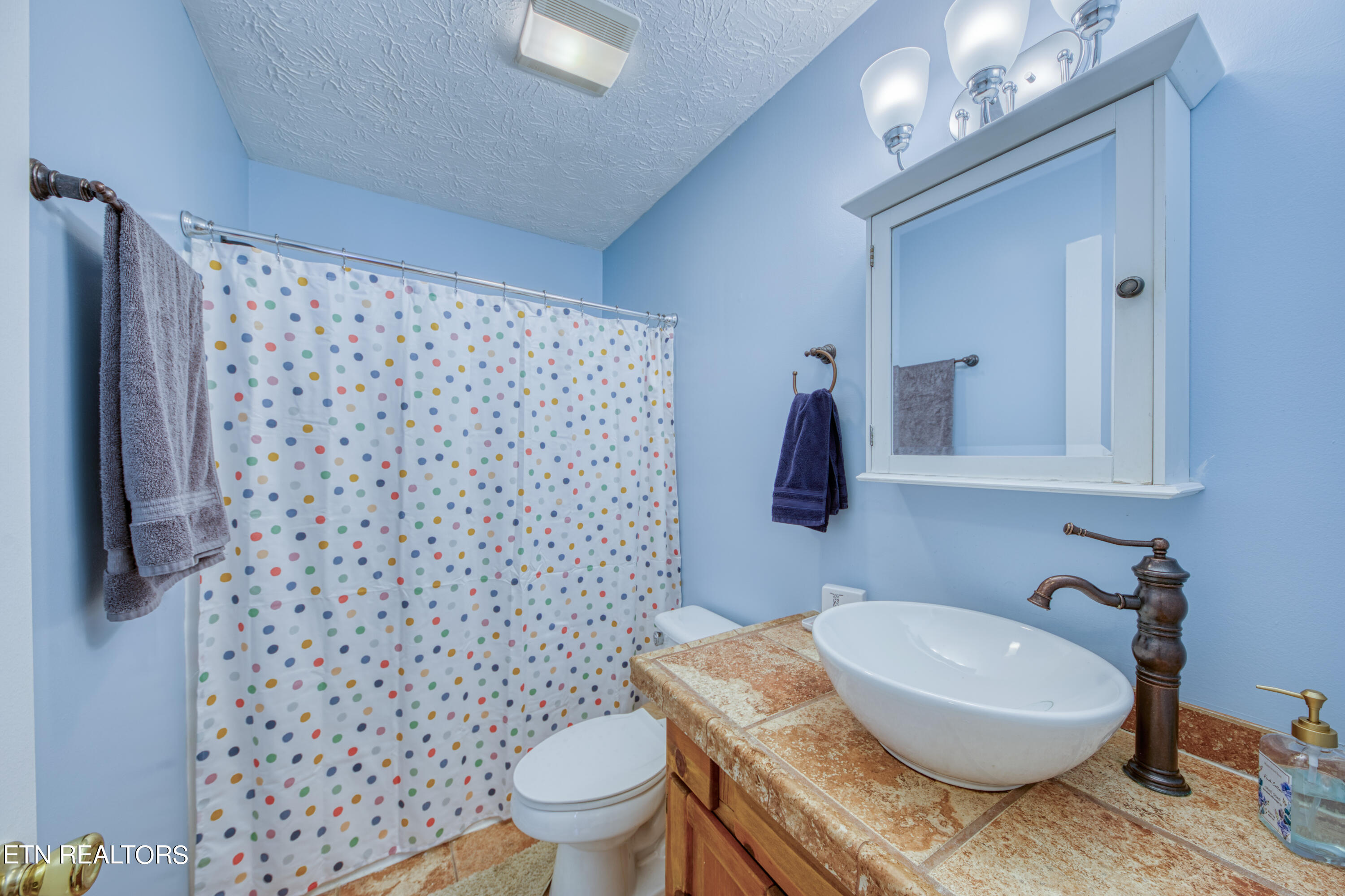 2210 Cripple Oak Lane Powell TN 37849