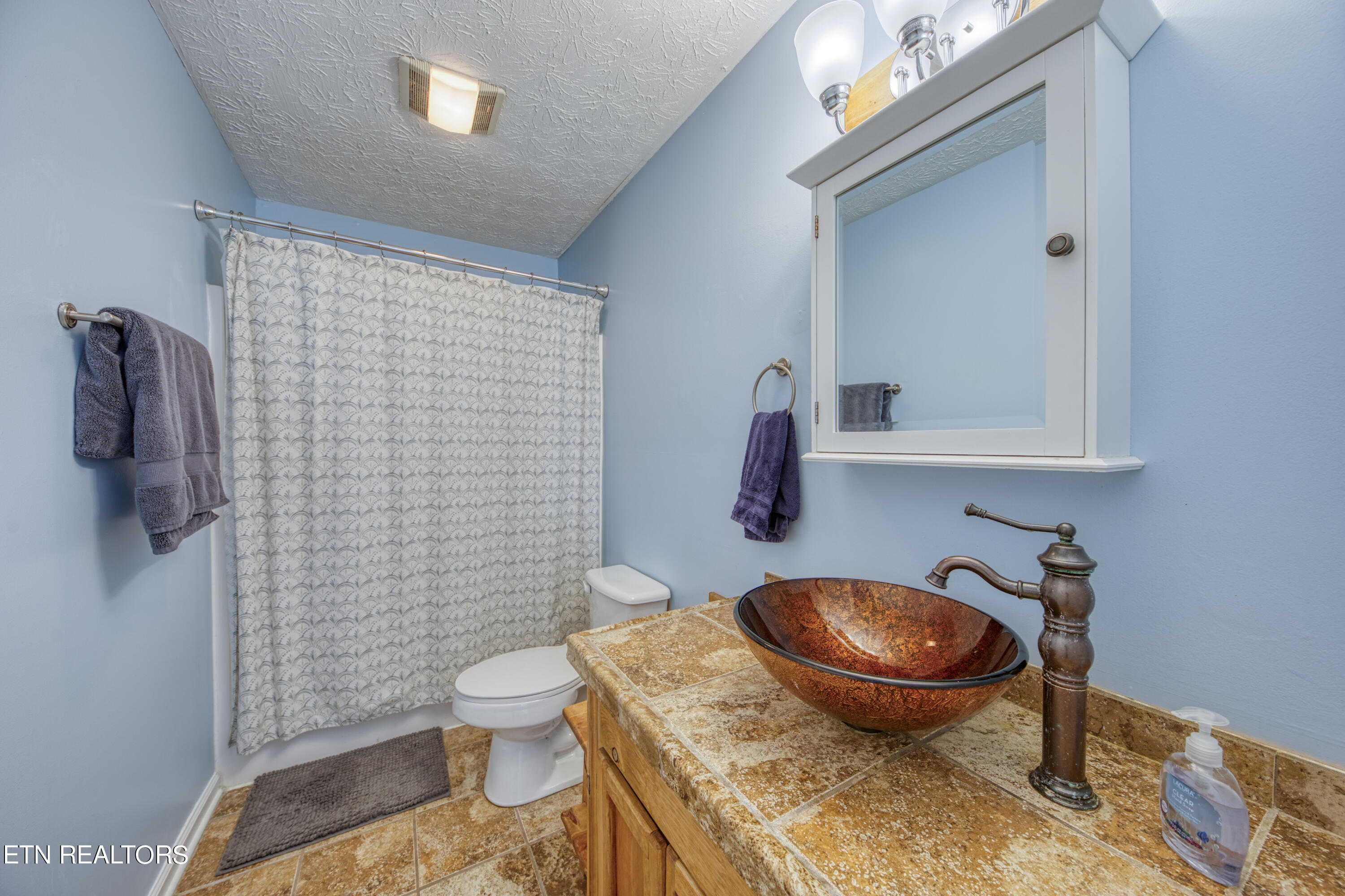 2210 Cripple Oak Lane Powell TN 37849