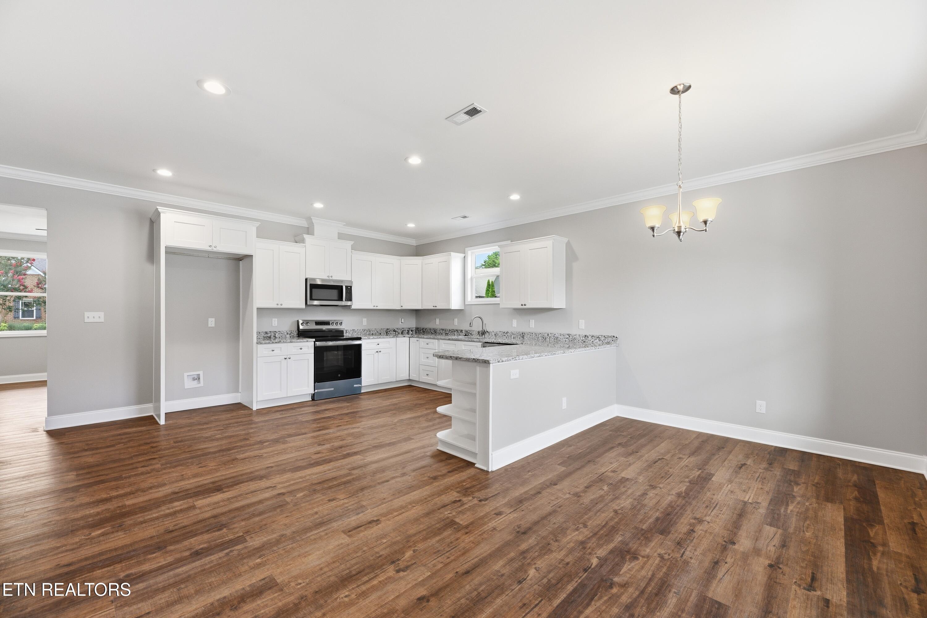 162 Crossroads Boulevard Oak Ridge TN 37830