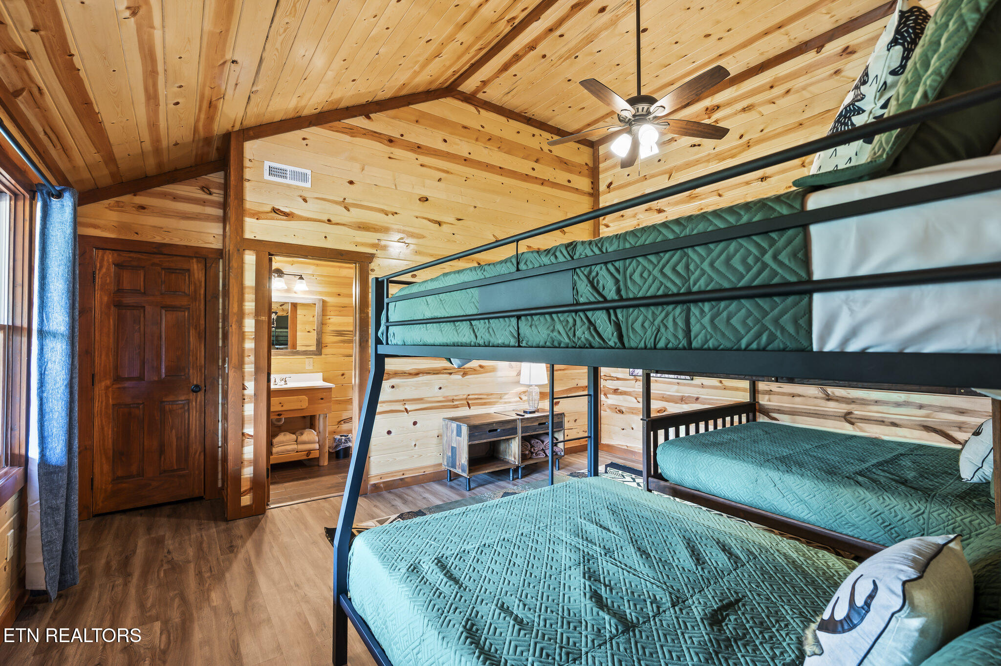 3303 Grace Way Sevierville TN 37876