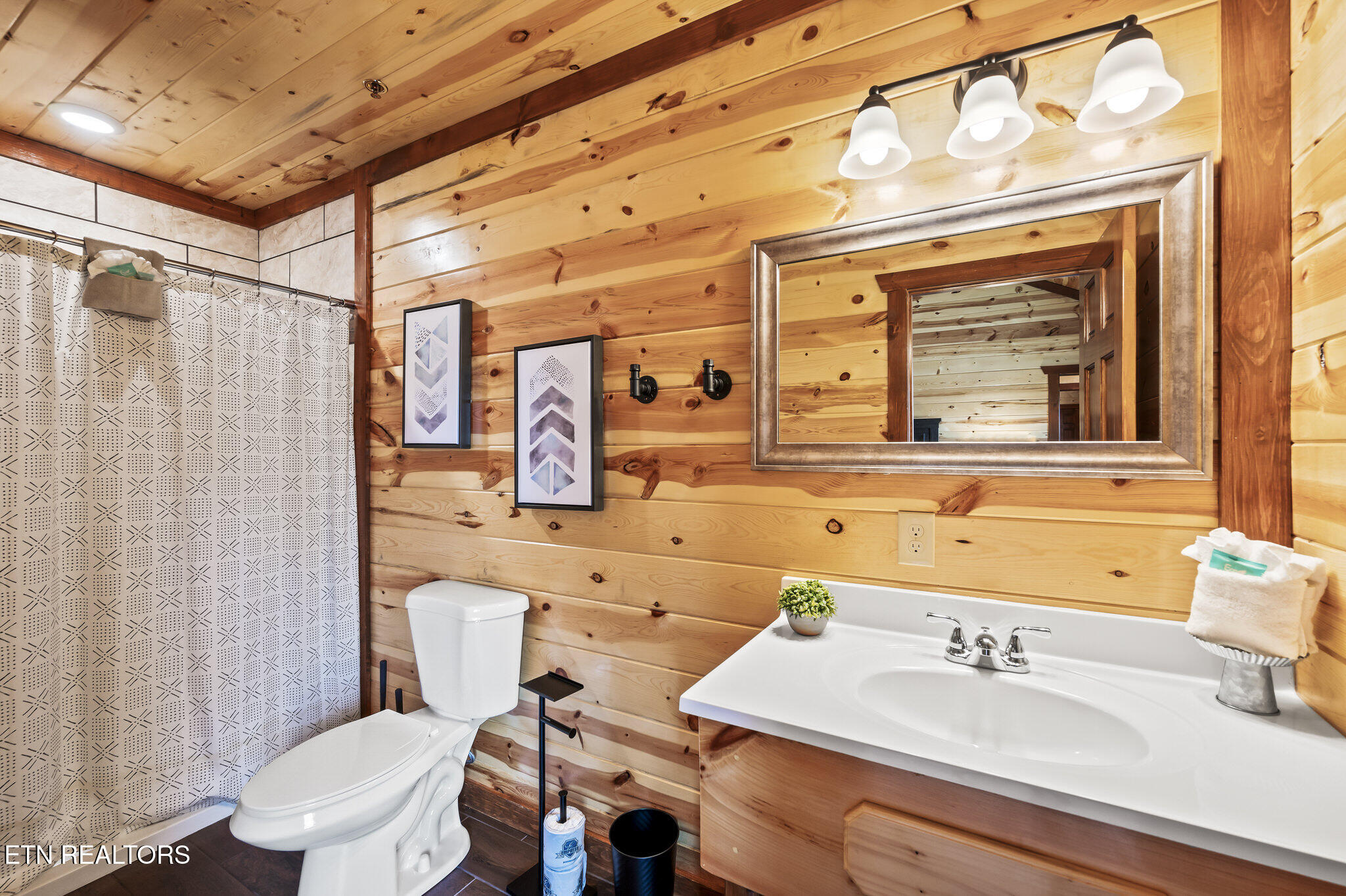 3303 Grace Way Sevierville TN 37876
