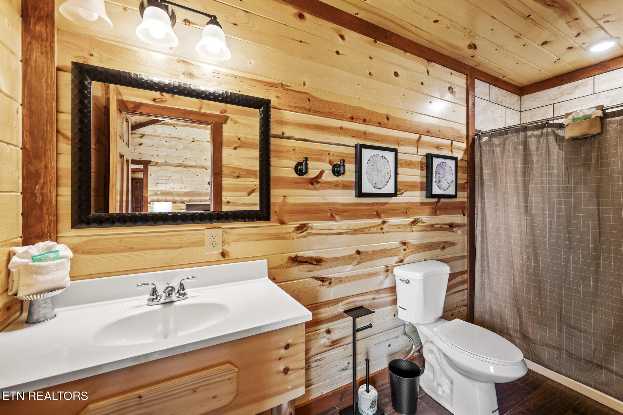 3303 Grace Way Sevierville TN 37876