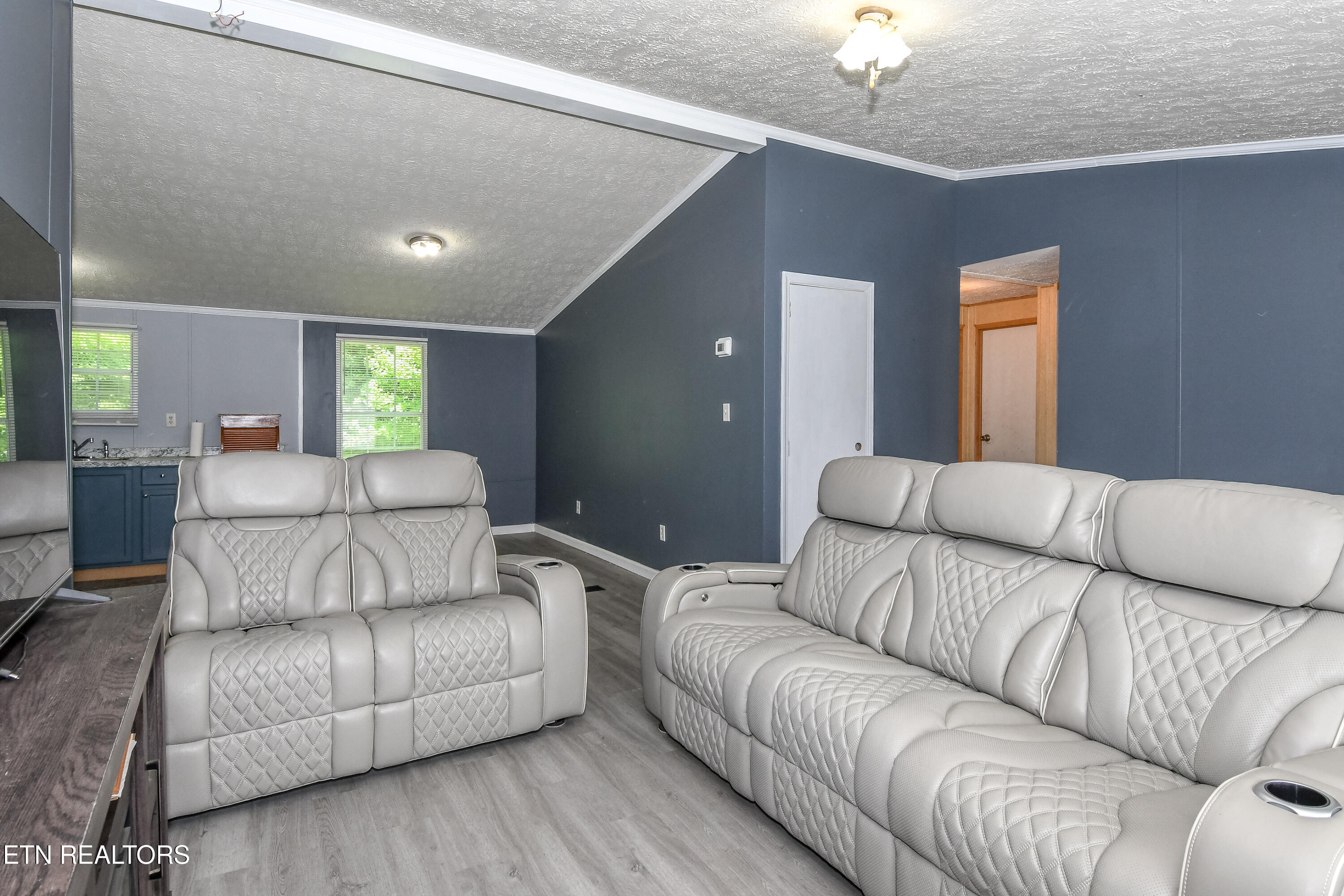 214 Loggers Lane Clinton TN 37716