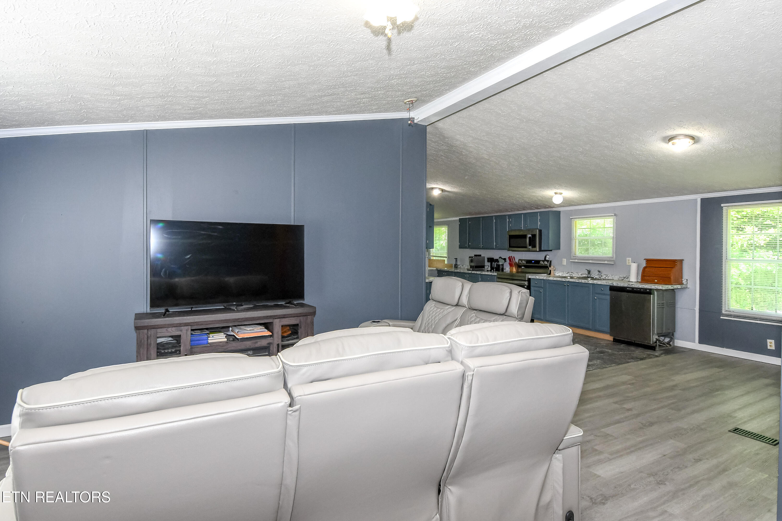 214 Loggers Lane Clinton TN 37716