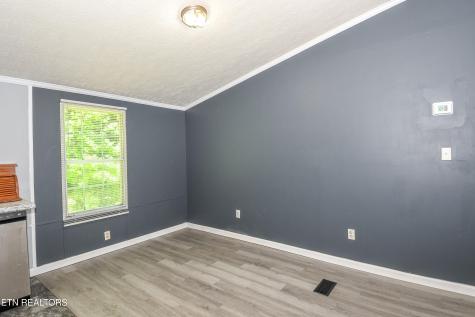 214 Loggers Lane Clinton TN 37716
