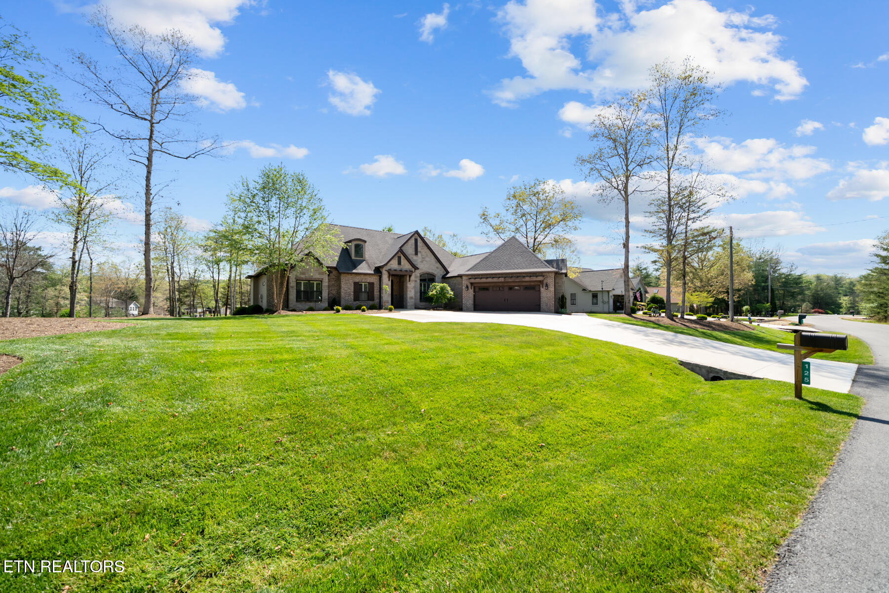 125 Minetta Drive Crossville TN 38558