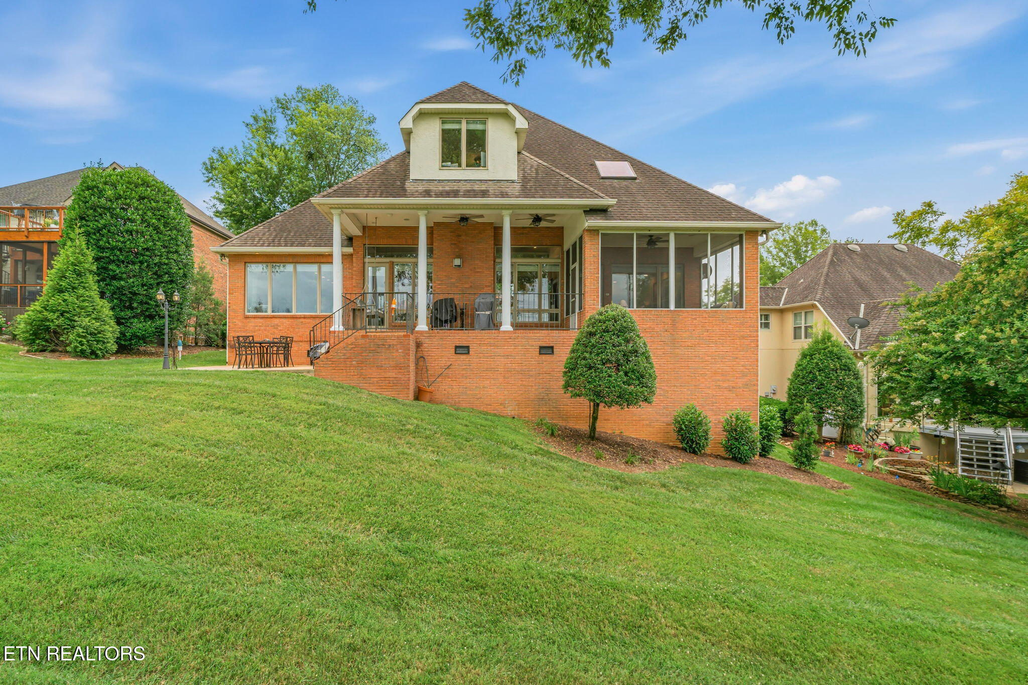 9627 Mariners Point Knoxville TN 37922