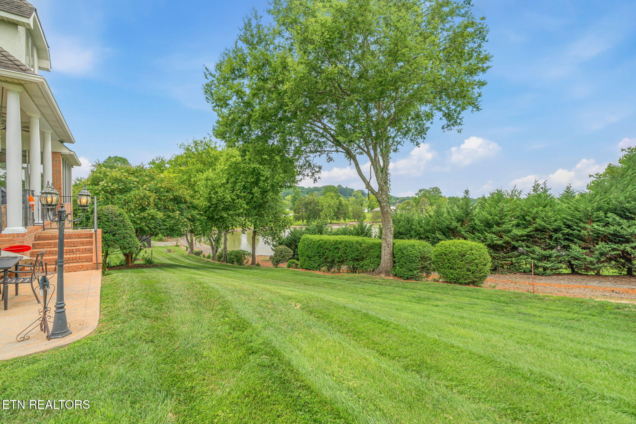 9627 Mariners Point Knoxville TN 37922