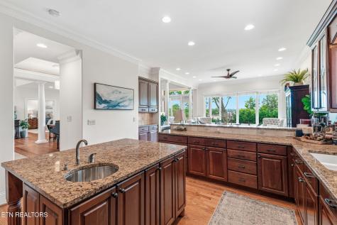 9627 Mariners Point Knoxville TN 37922