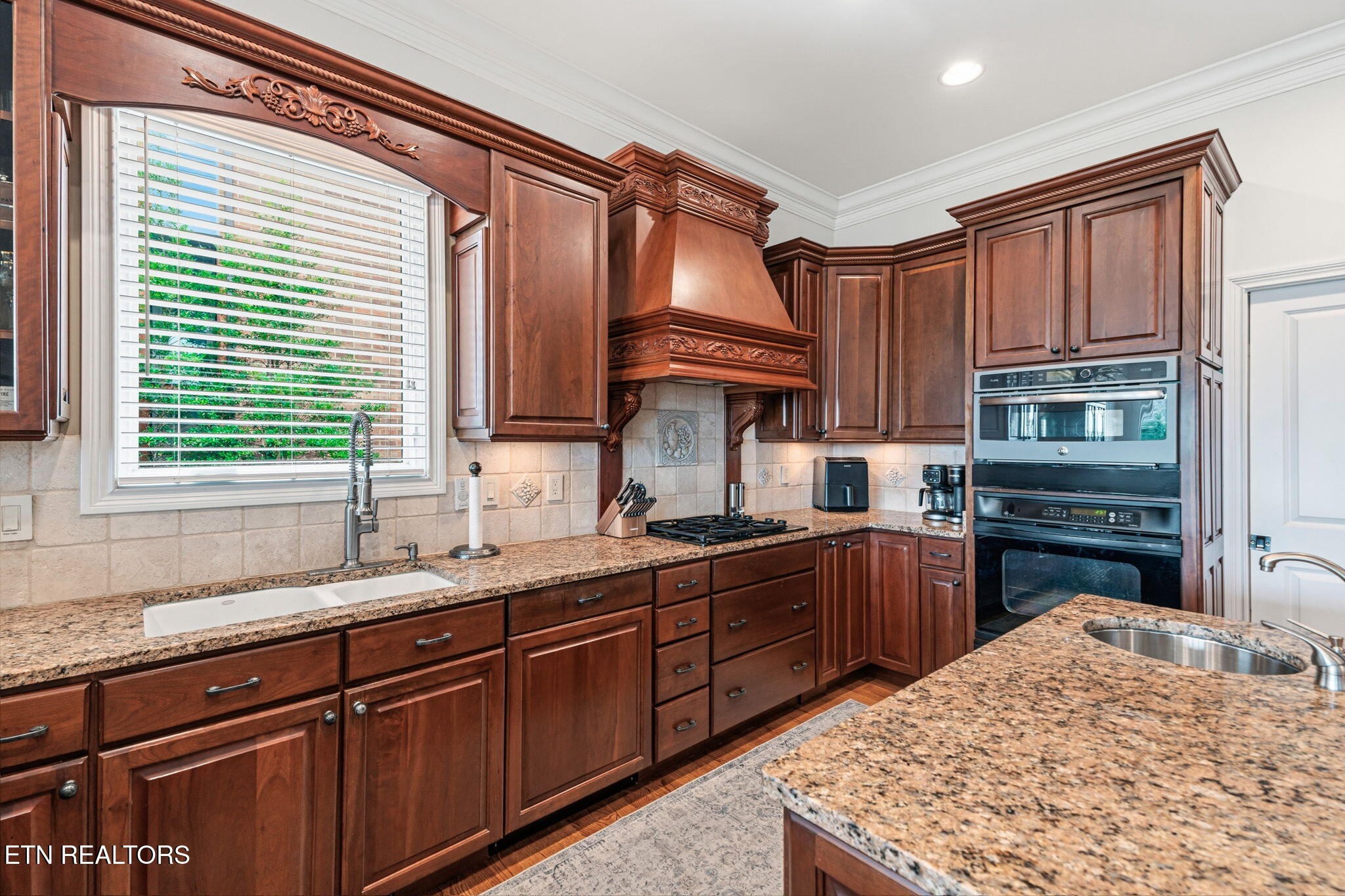 9627 Mariners Point Knoxville TN 37922