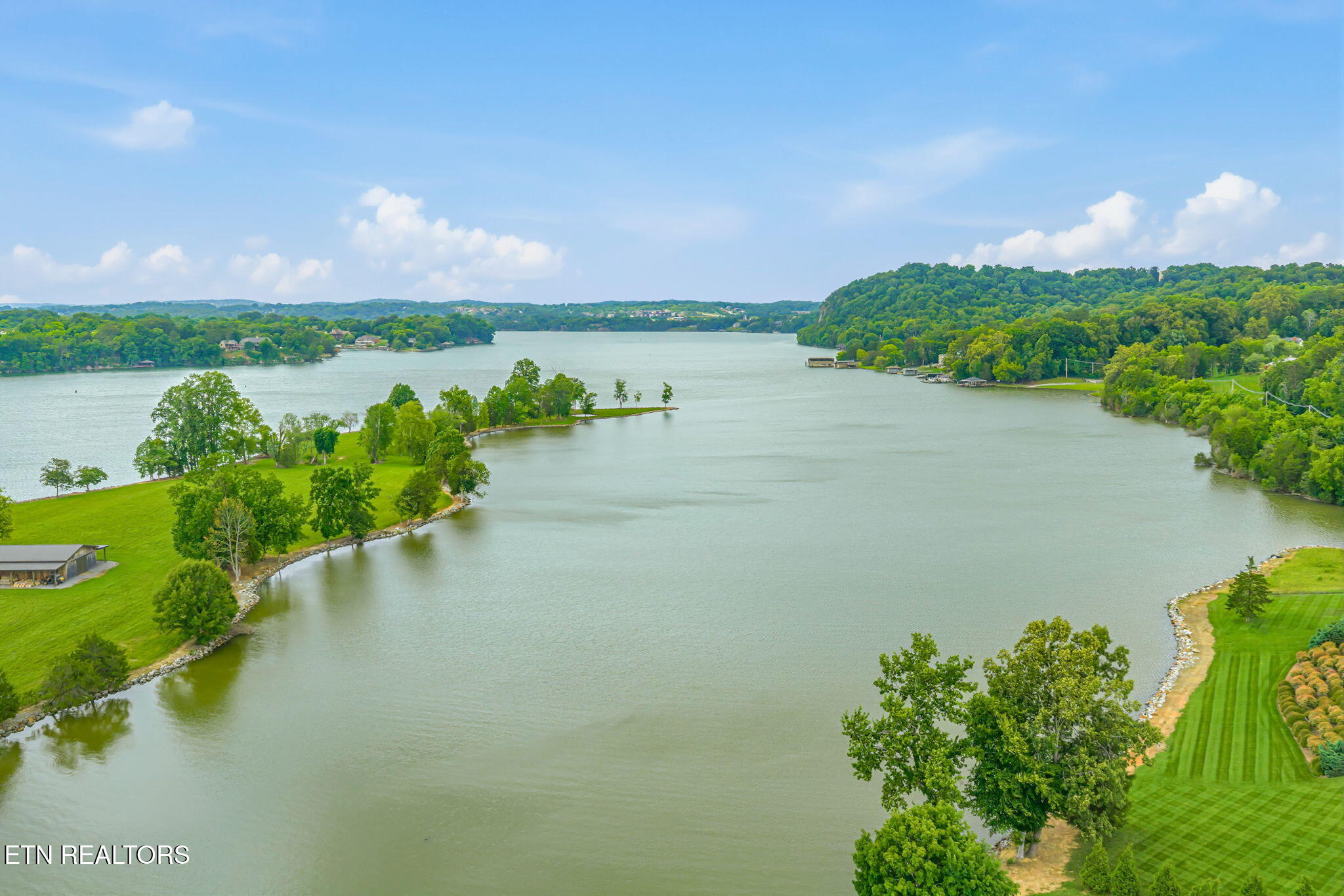 9627 Mariners Point Knoxville TN 37922