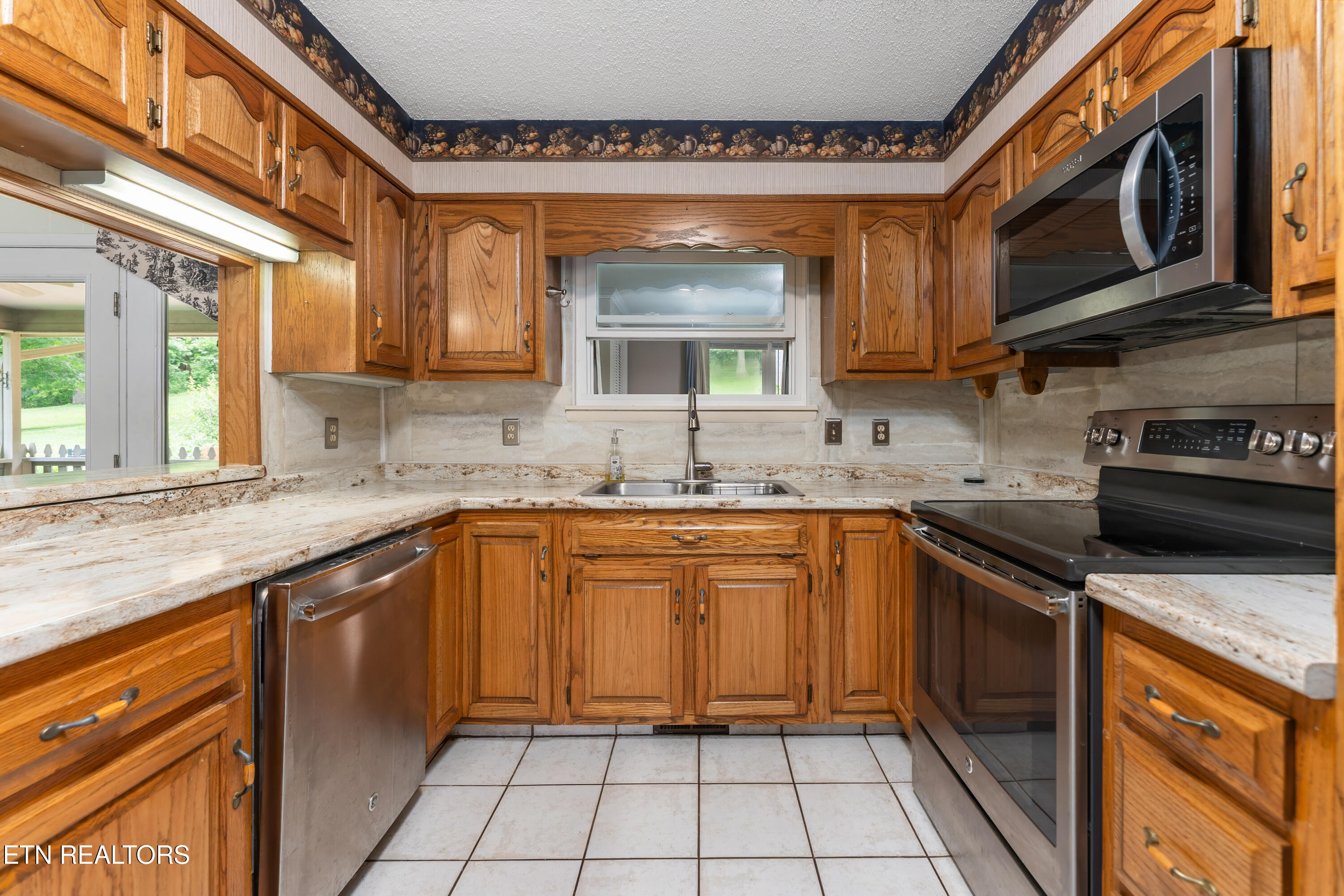 6848 Ivanwood Drive Hixson TN 37343