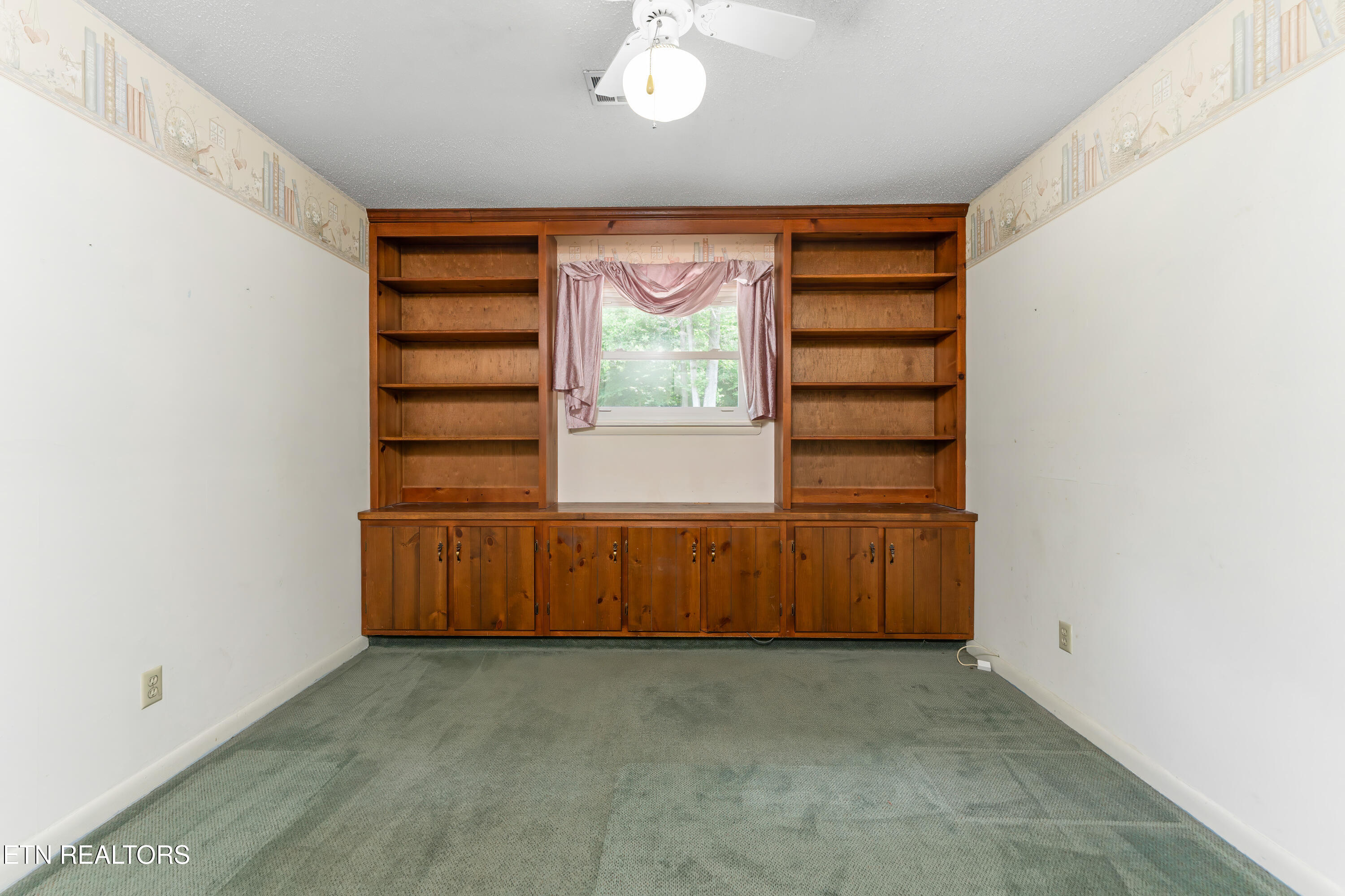 6848 Ivanwood Drive Hixson TN 37343