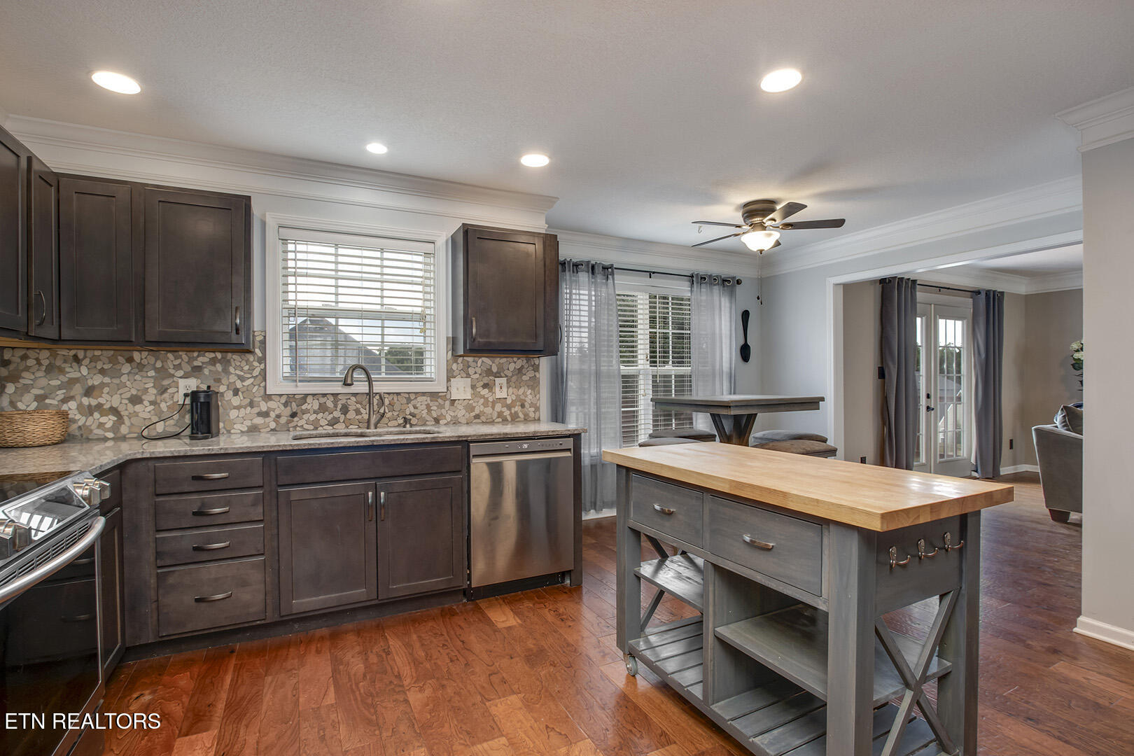 2114 Blue Sage Lane Knoxville TN 37924
