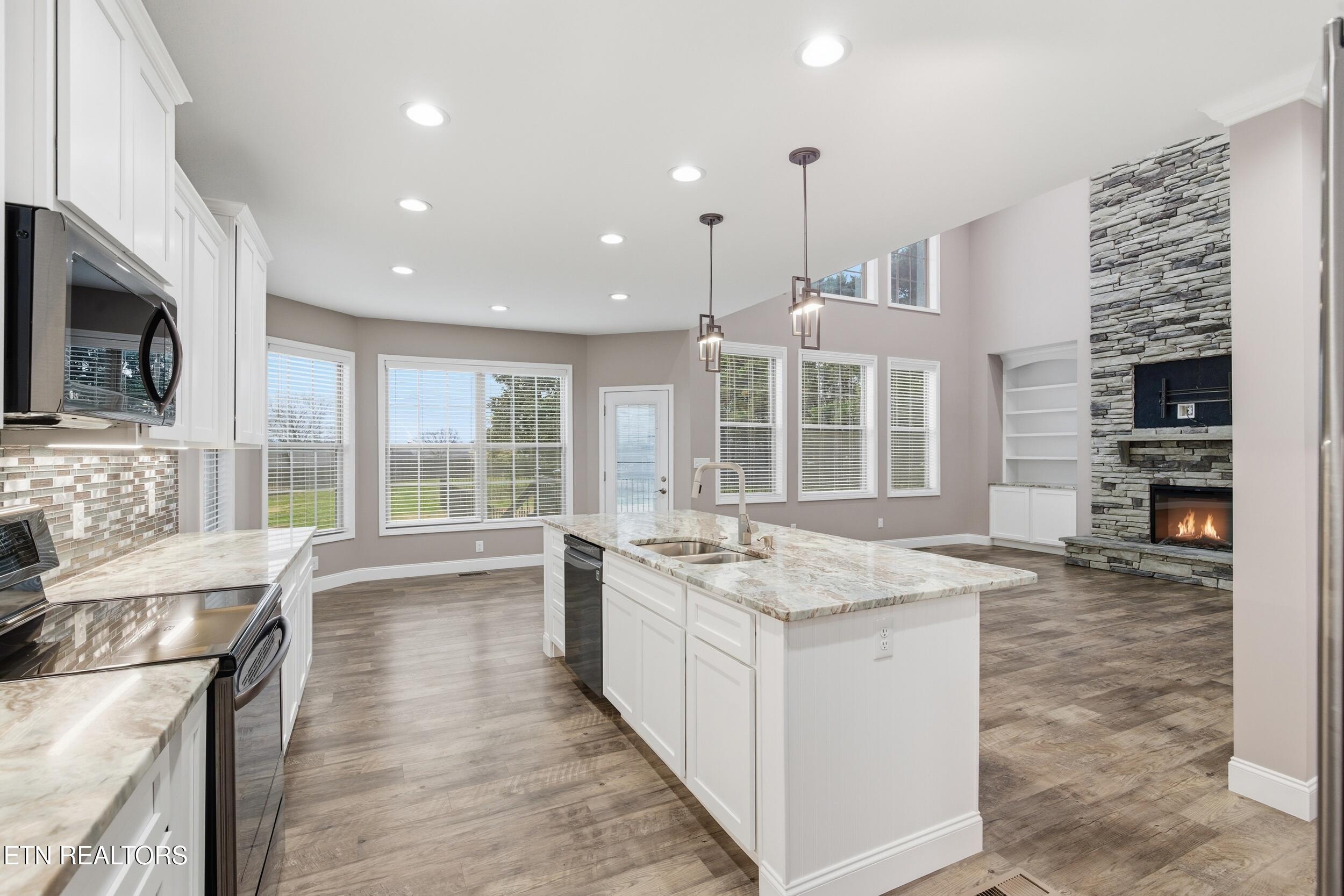 3416 Roy Avenue Maryville TN 37804