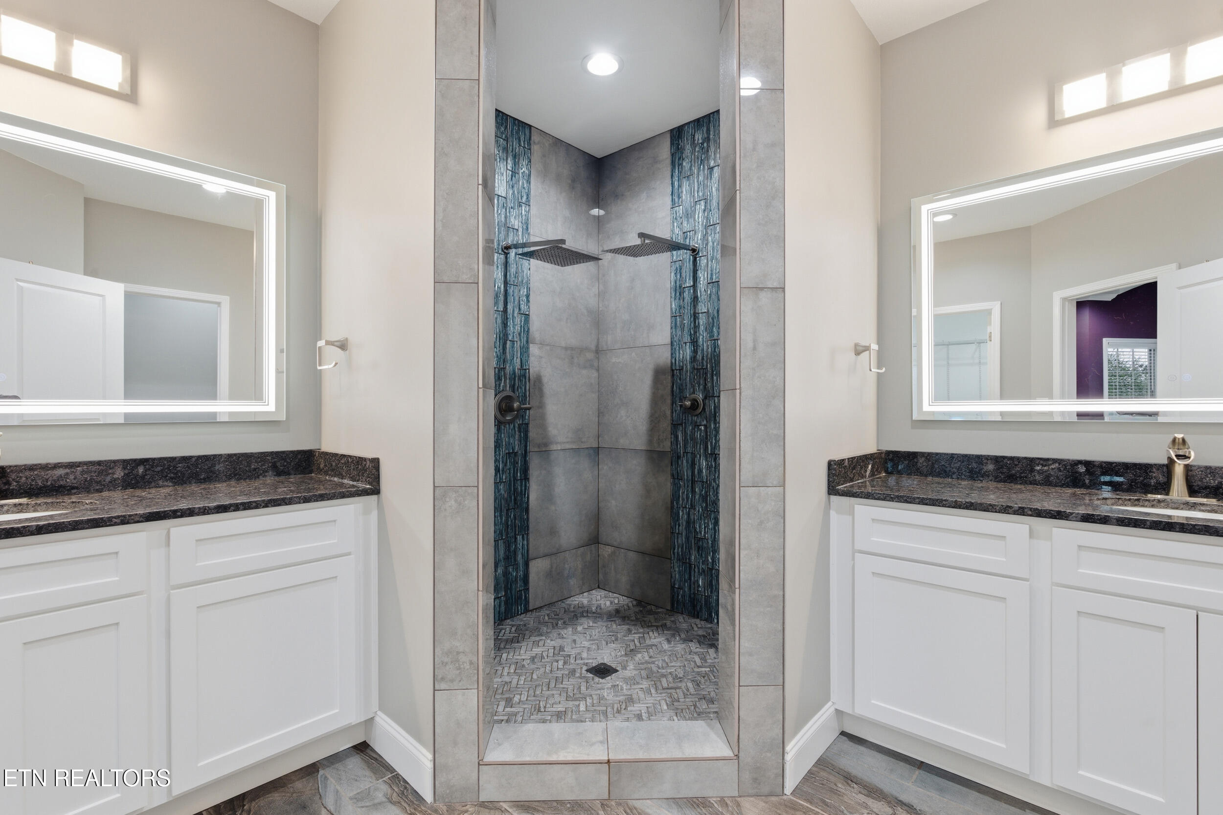 3416 Roy Avenue Maryville TN 37804
