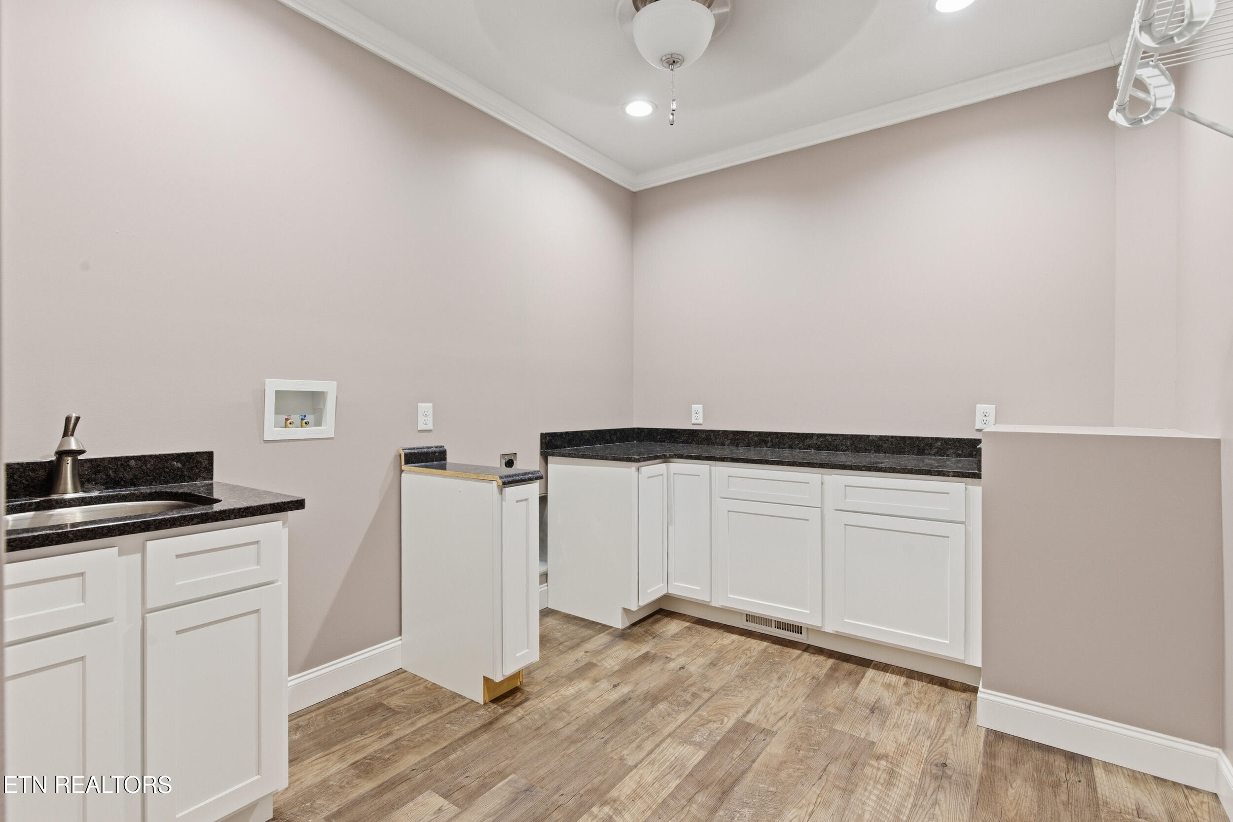 3416 Roy Avenue Maryville TN 37804