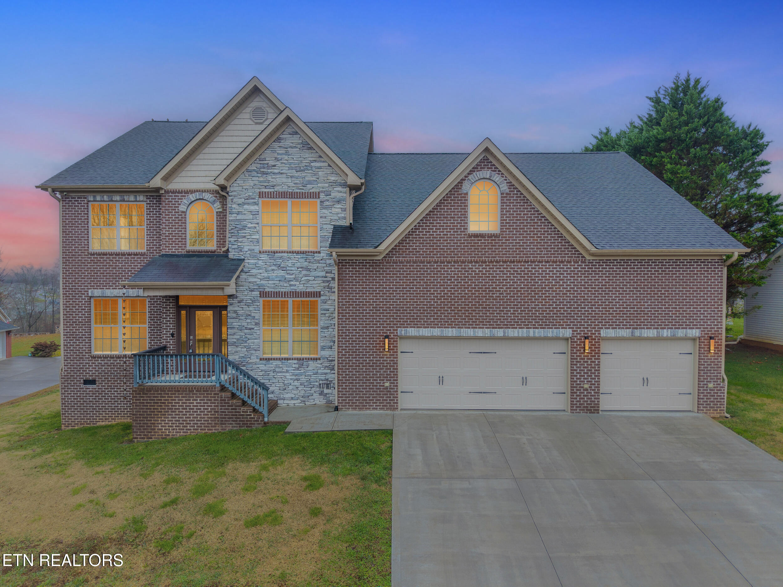 3416 Roy Avenue Maryville TN 37804