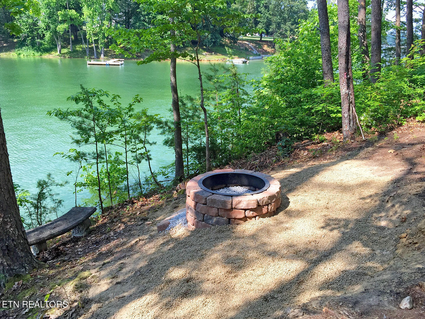 1633 Tucson Trail Dandridge TN 37725