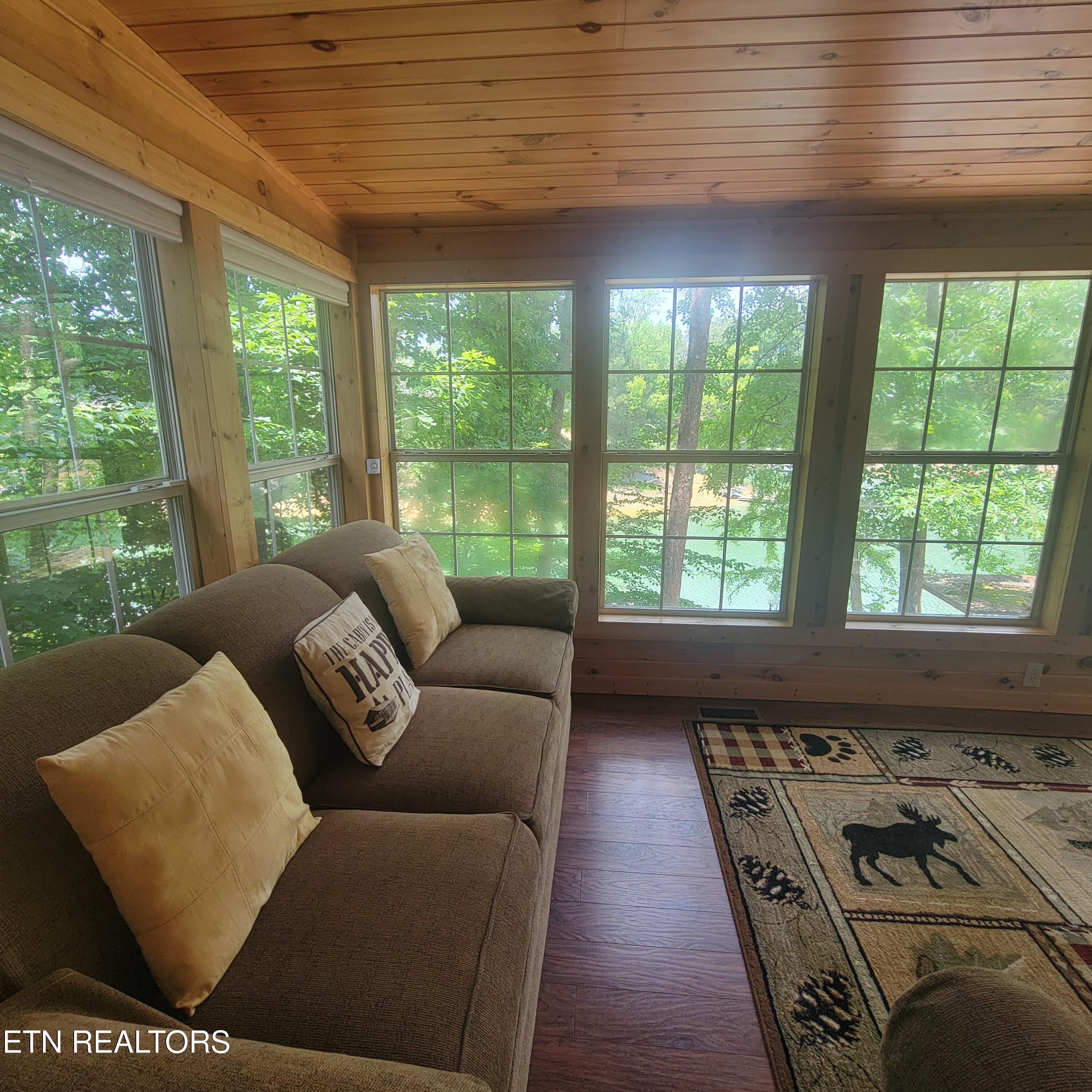 1633 Tucson Trail Dandridge TN 37725