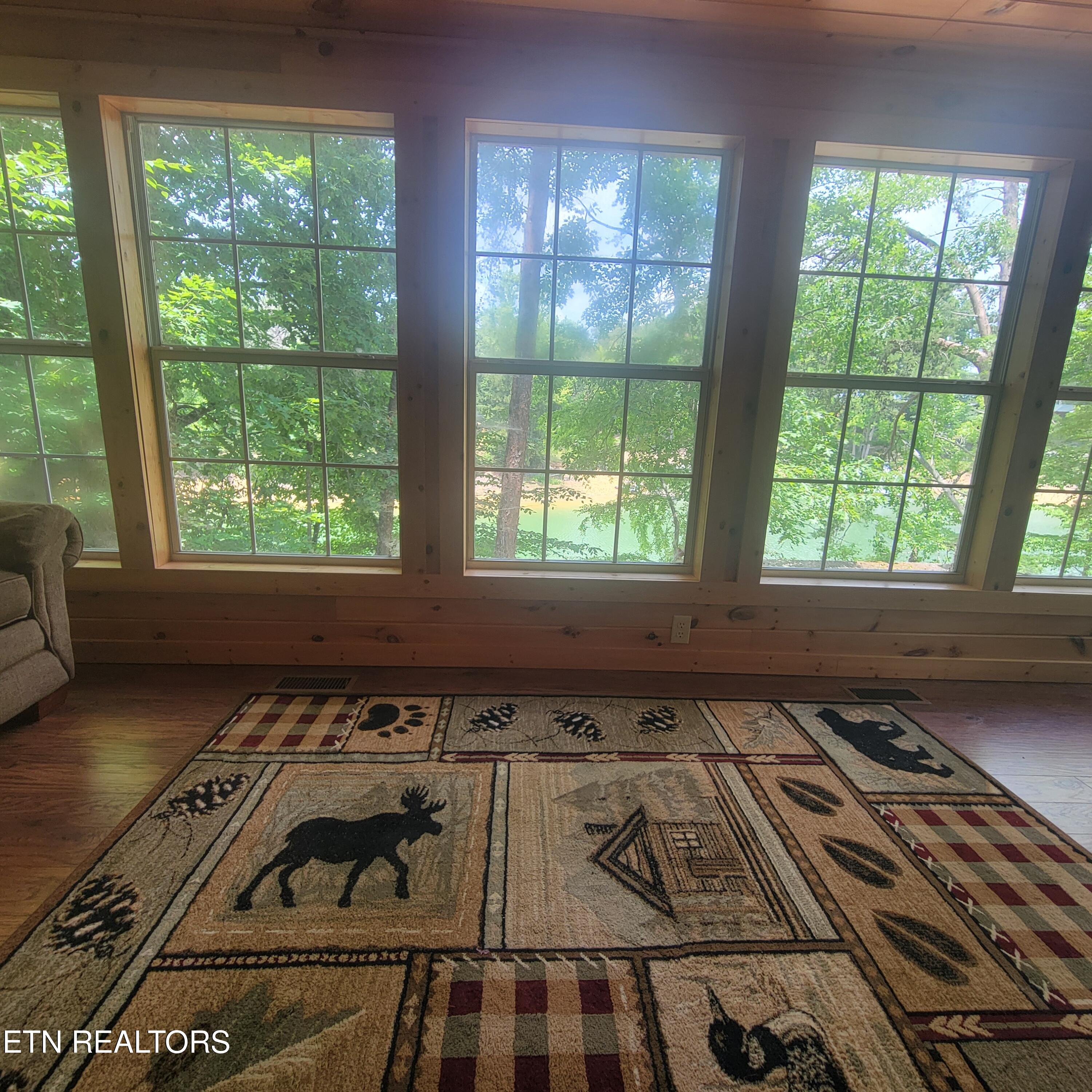 1633 Tucson Trail Dandridge TN 37725