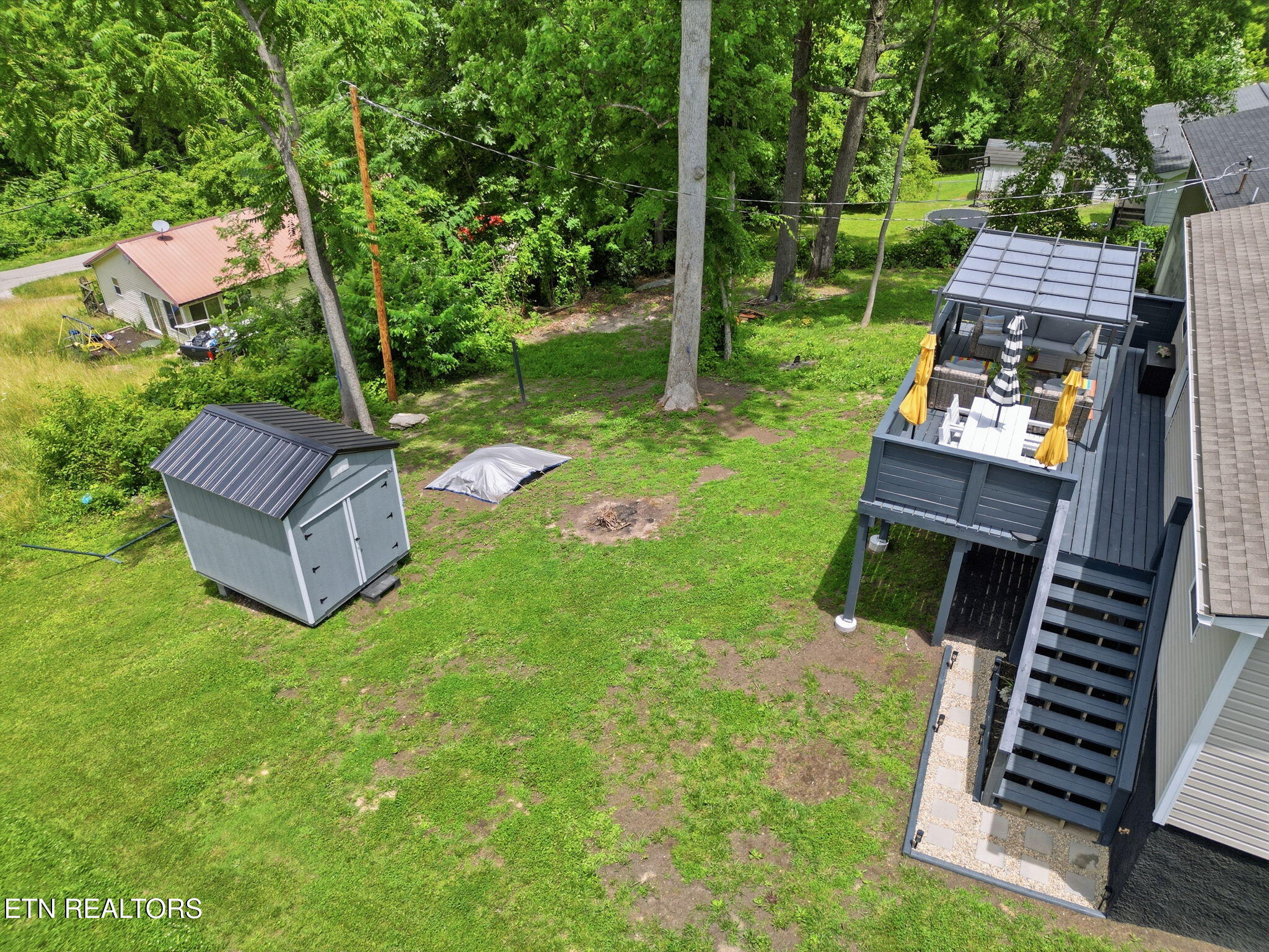 412 W Hemlock Street Lafollette TN 37766