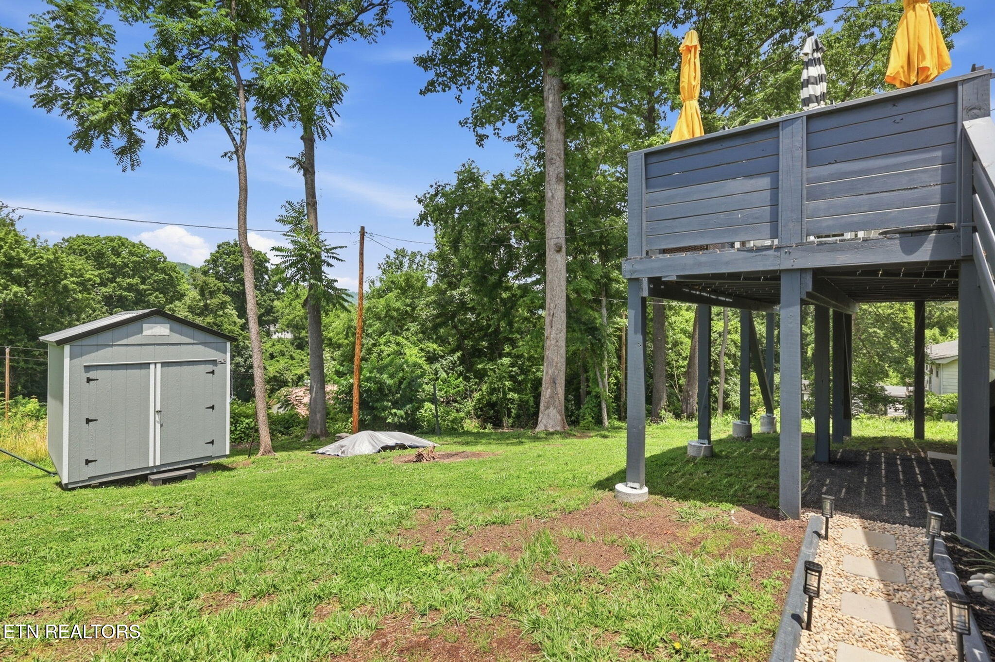 412 W Hemlock Street Lafollette TN 37766