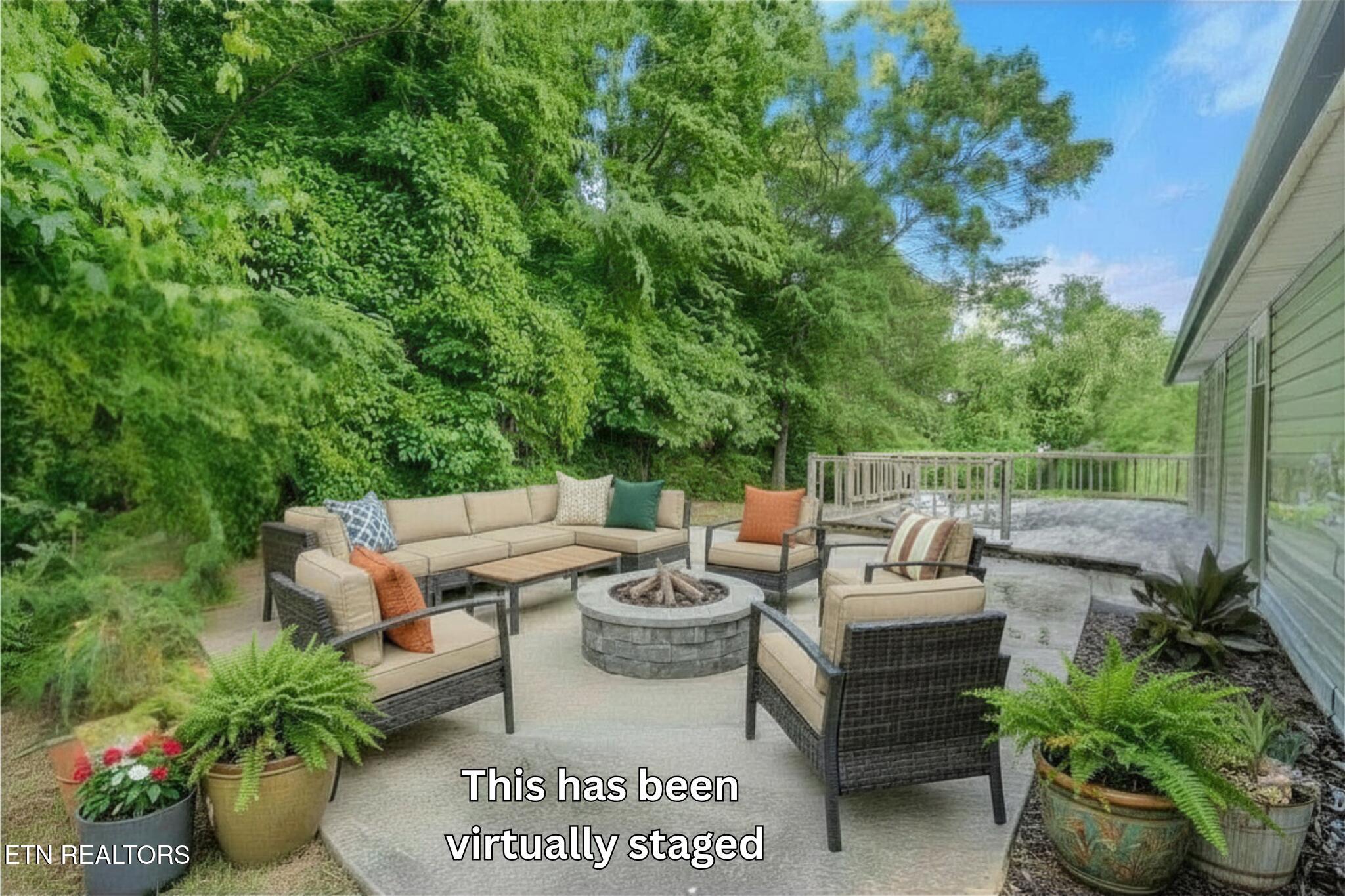 1224 Mountain View Circle Etowah TN 37331