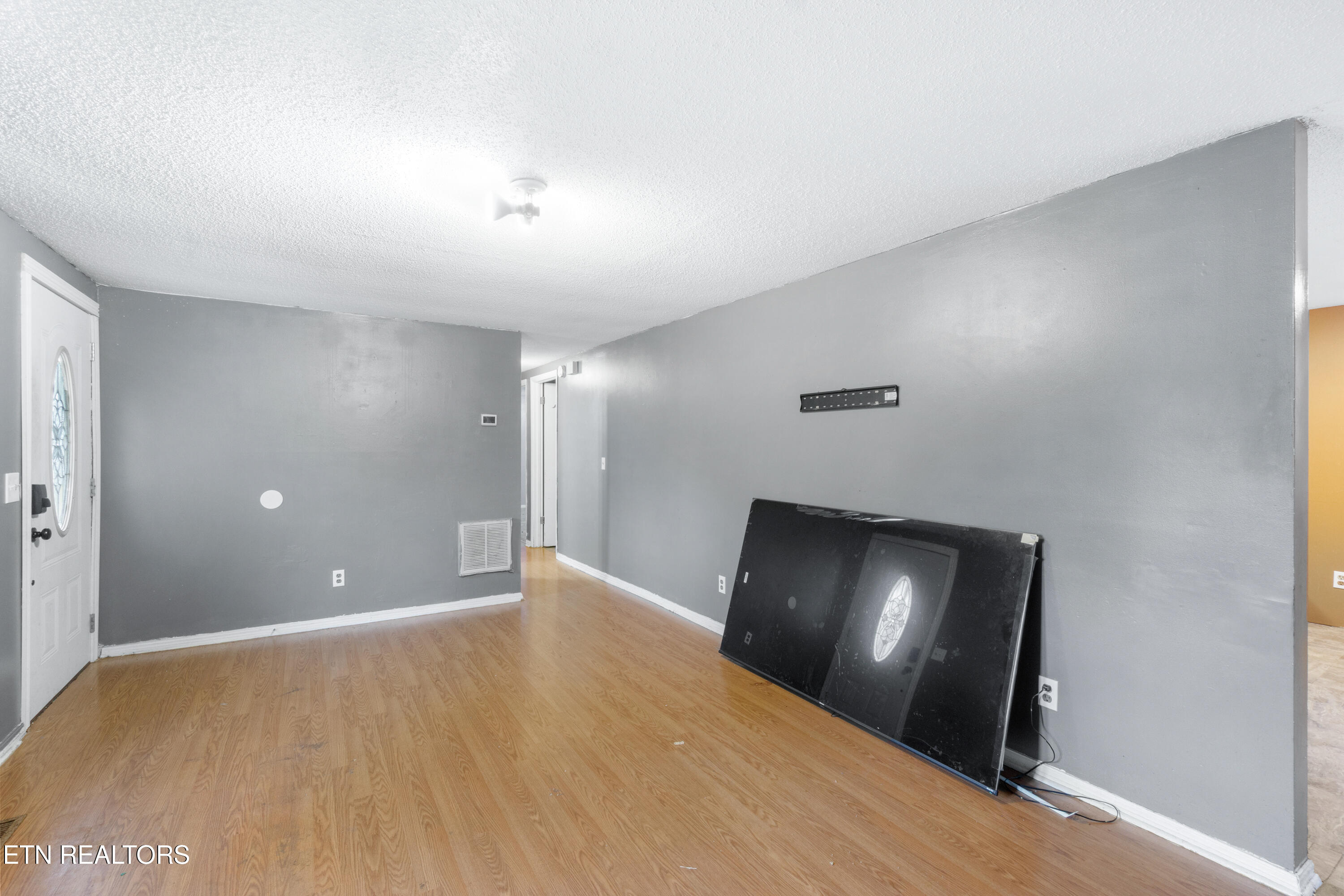 1224 Mountain View Circle Etowah TN 37331