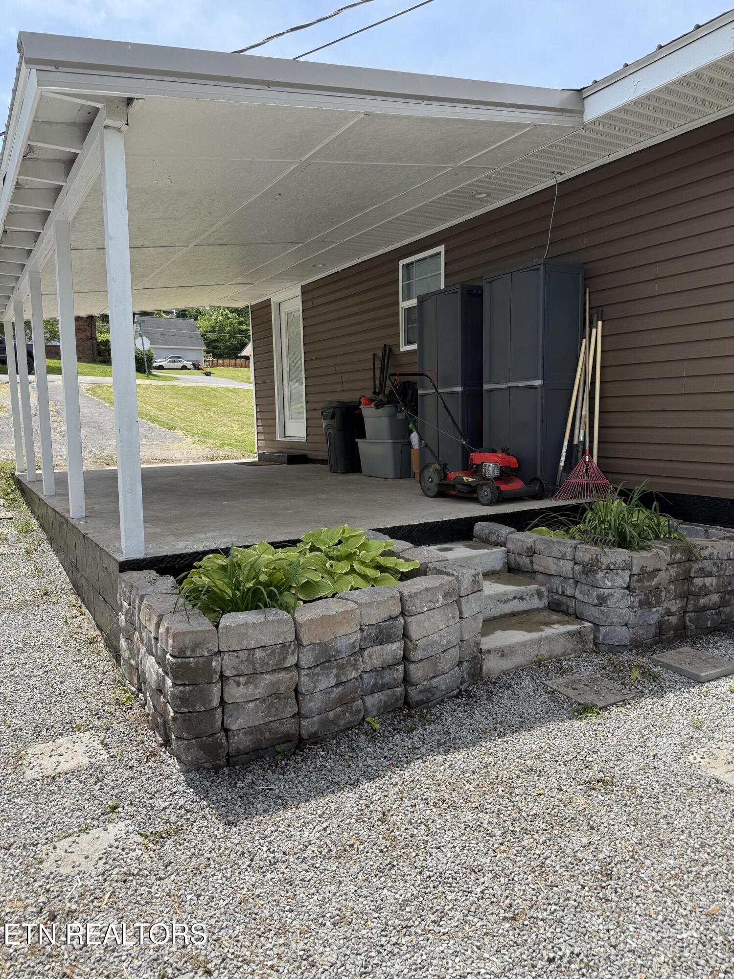 321 Coleman Street Harrogate TN 37752