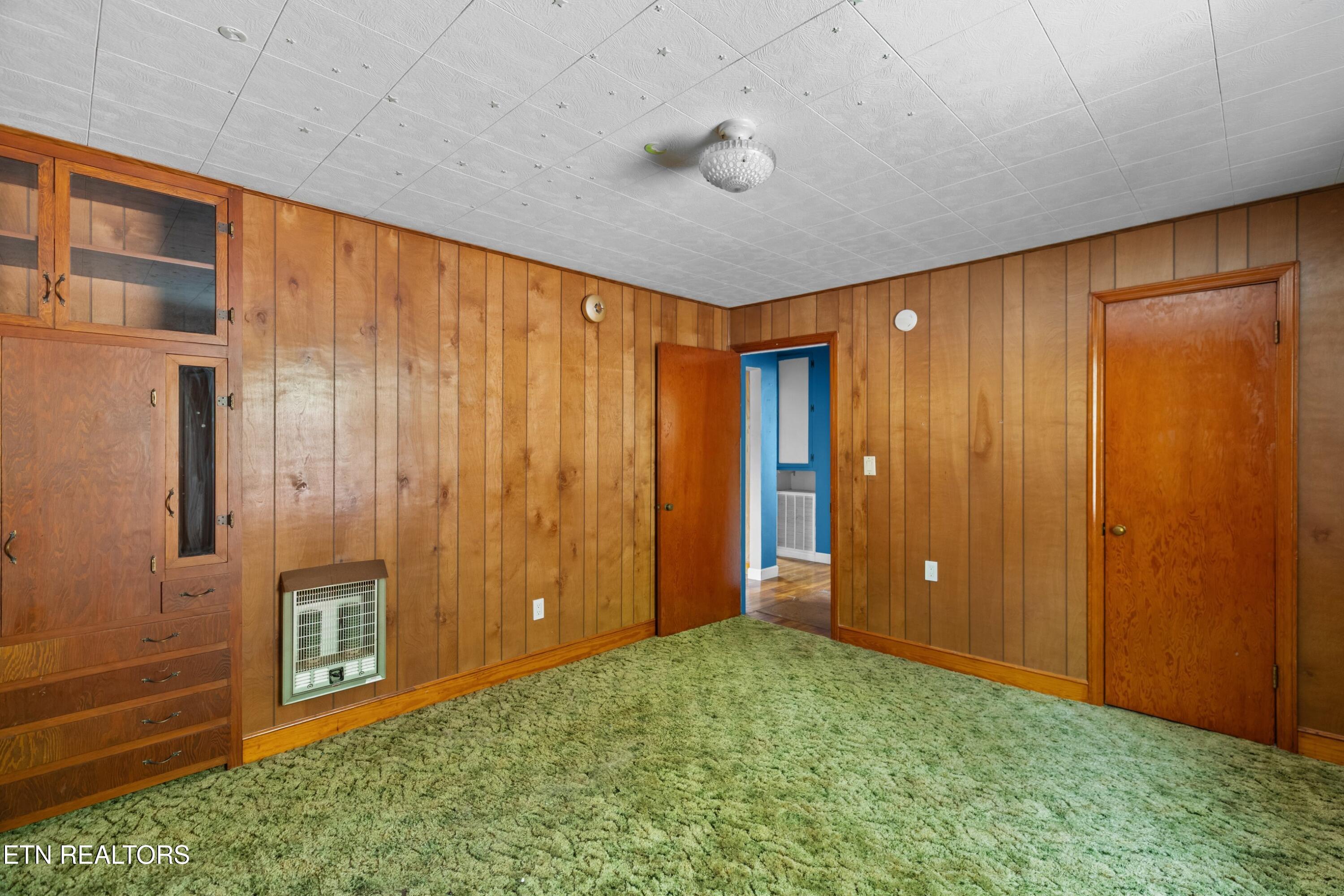 325 Mullins Street Kingsport TN 37665