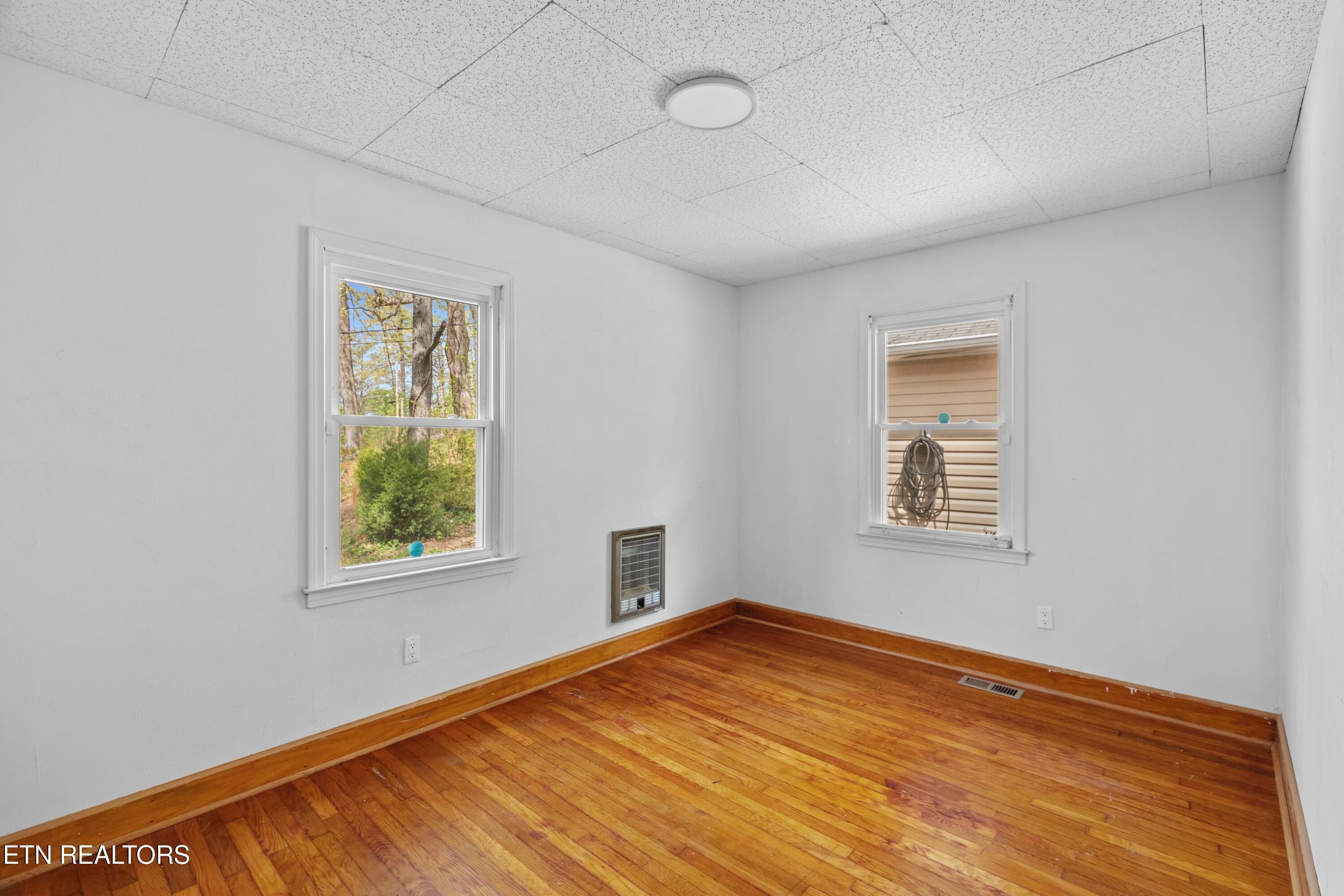 325 Mullins Street Kingsport TN 37665