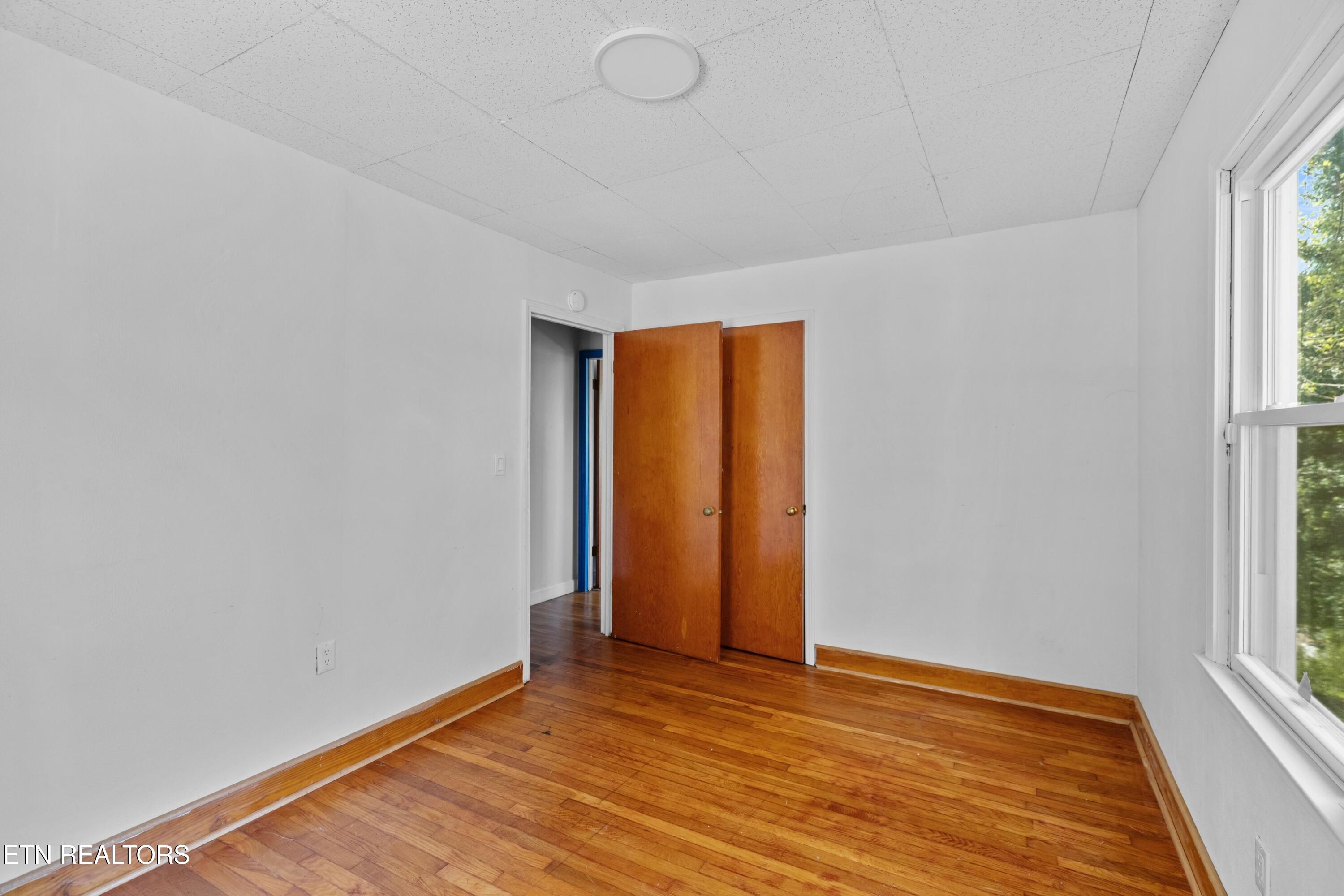 325 Mullins Street Kingsport TN 37665