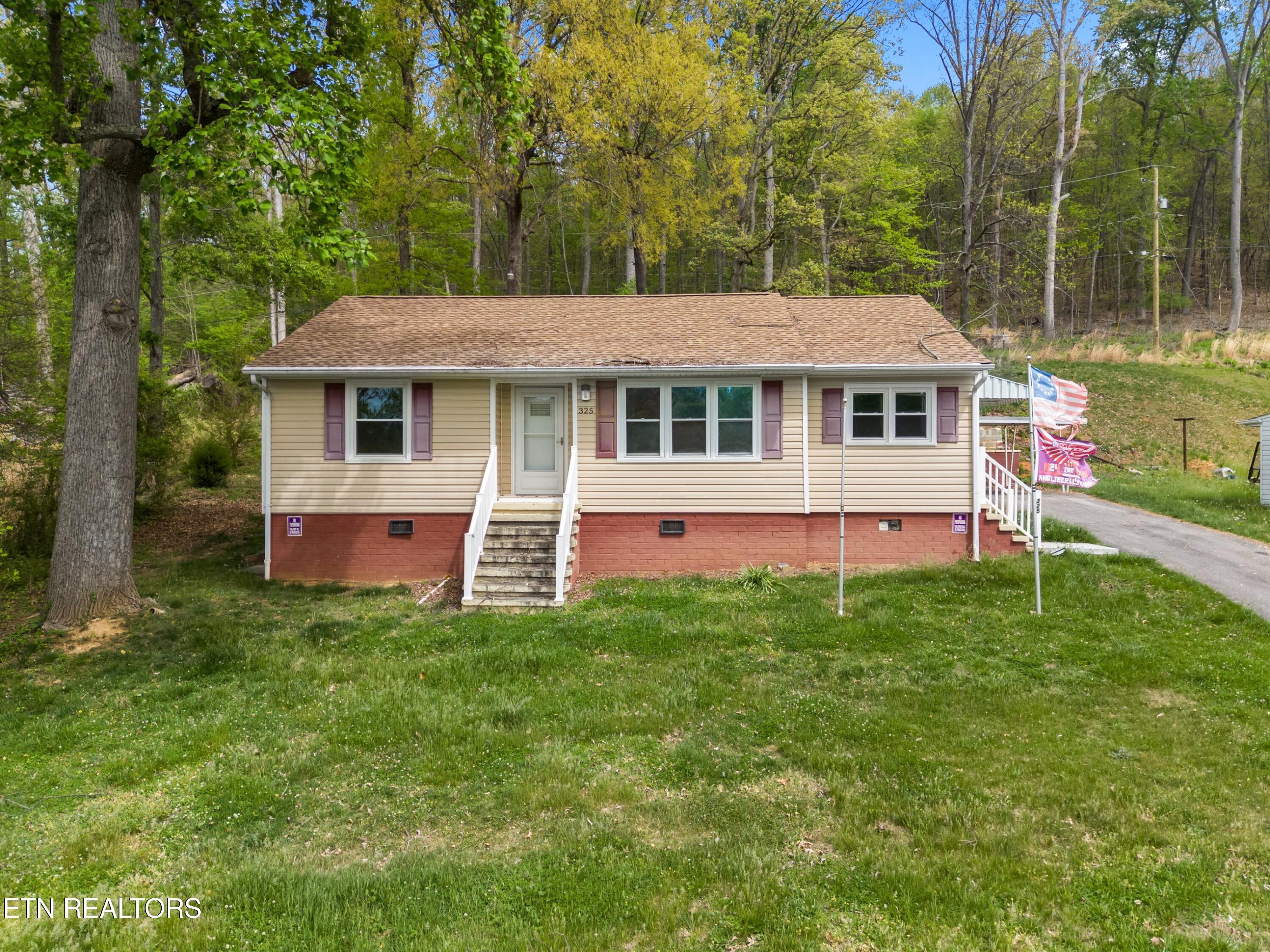 325 Mullins Street Kingsport TN 37665