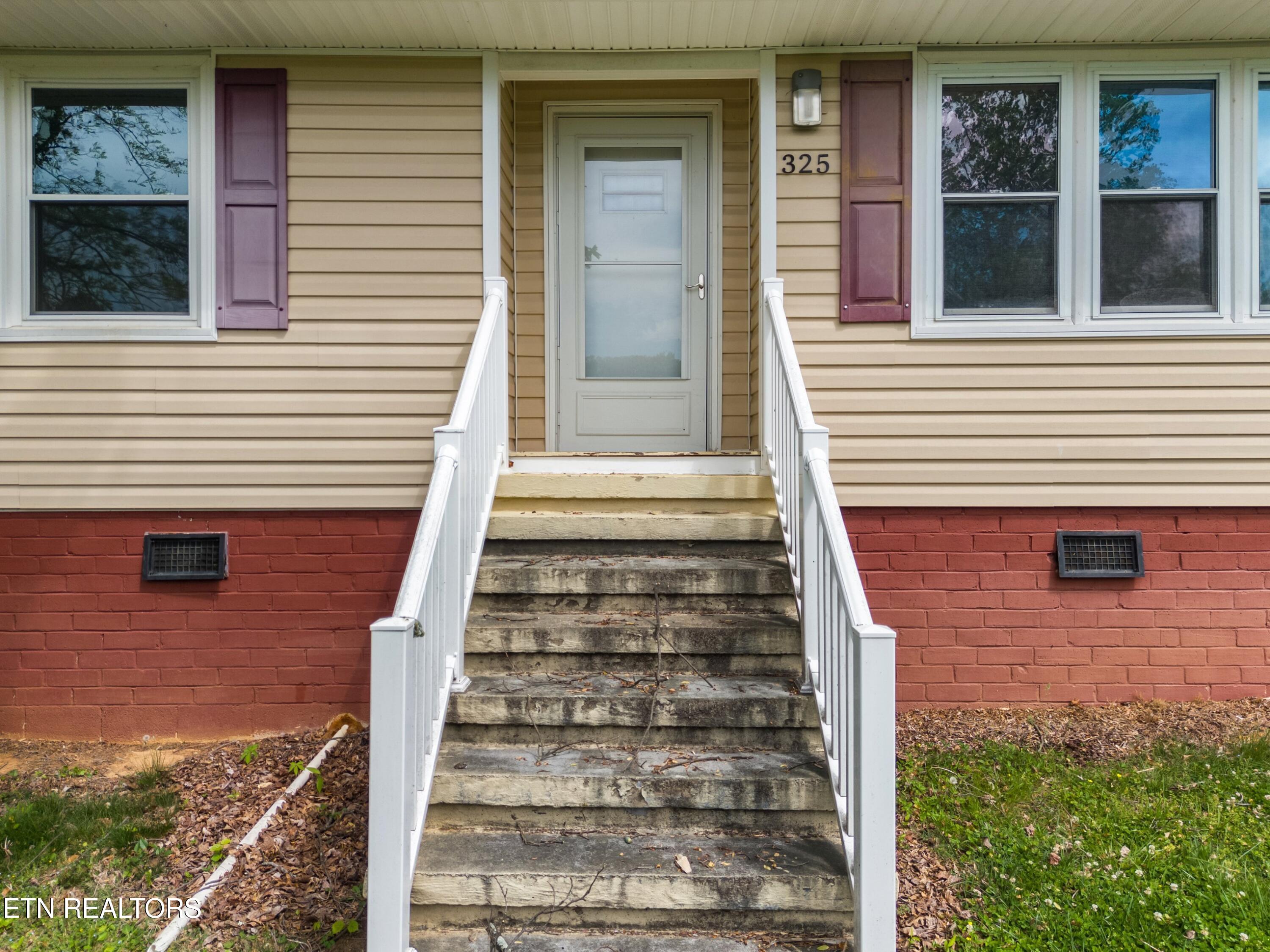 325 Mullins Street Kingsport TN 37665
